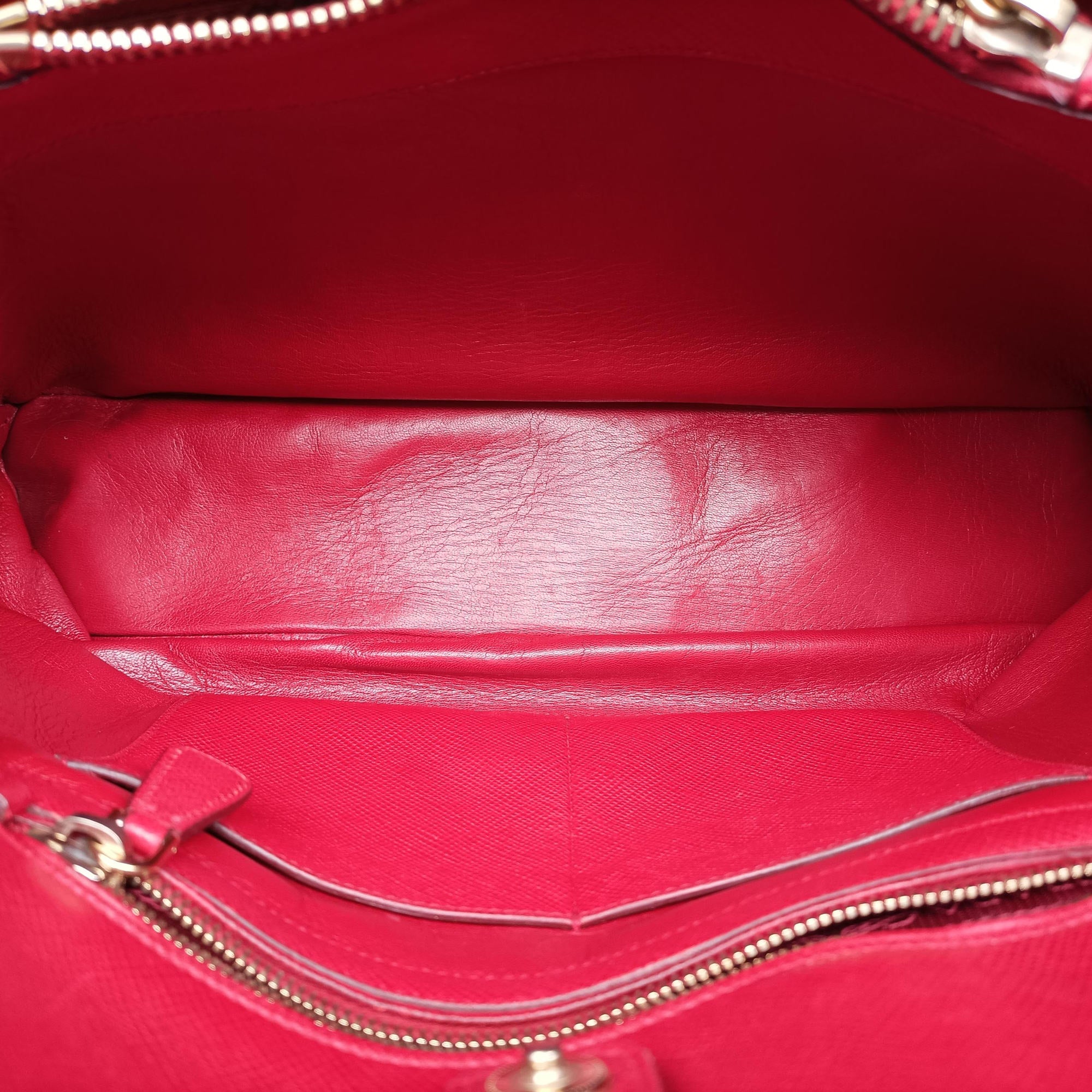 Open Promenade Red SAFFIANO　Leather BN2553 180オープン プロムナード レッド サフィアーノレザー BN2553 180