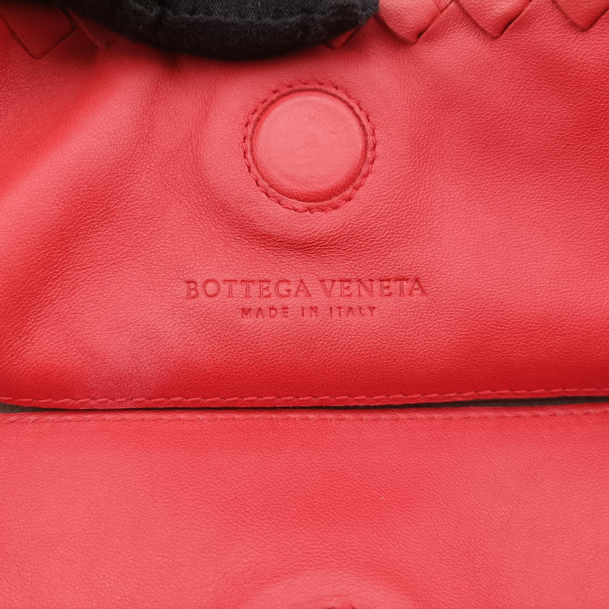 Duo Intrecciato Red lambskin B02932886Nデュオ イントレチャート レッド ラムスキン B02932886N