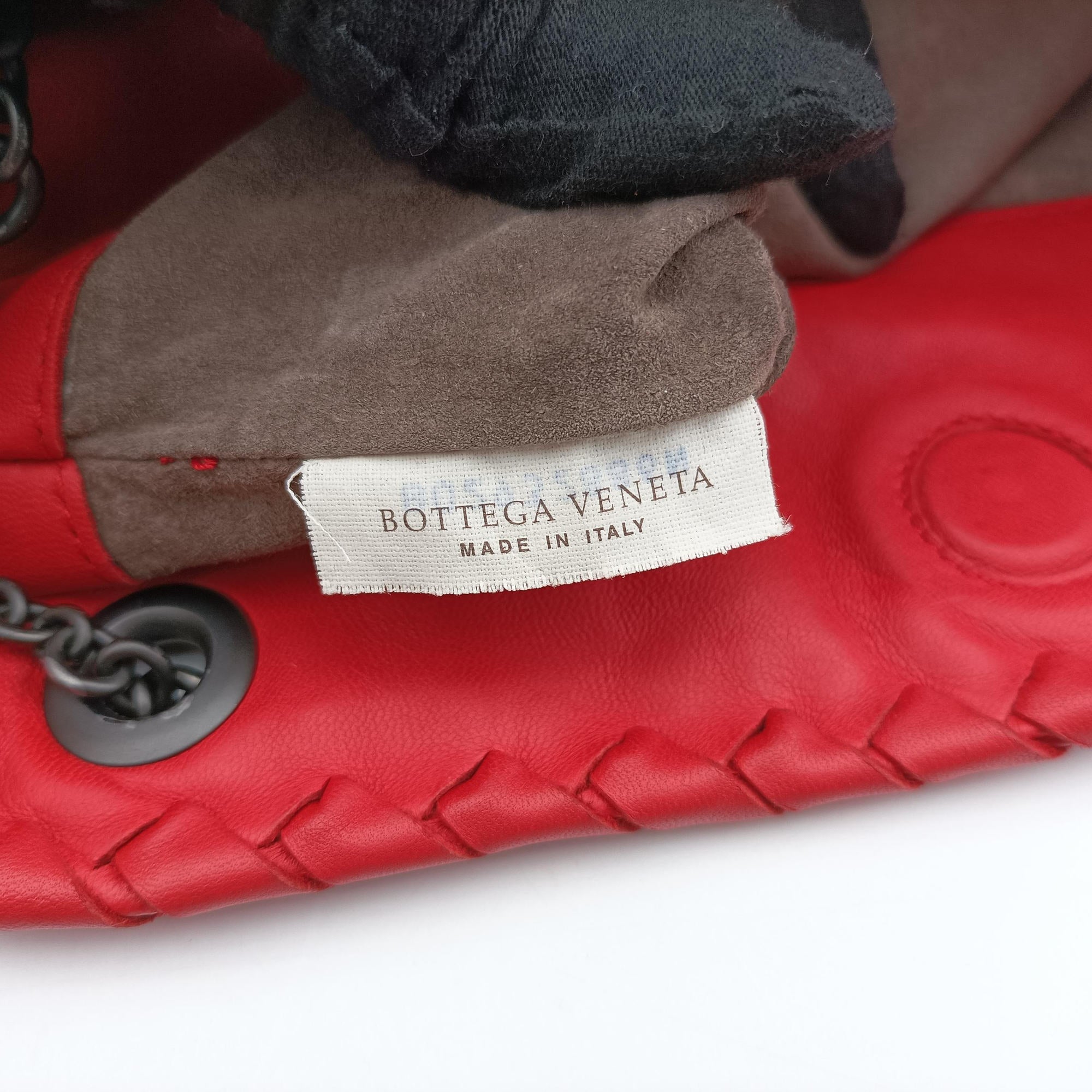 Duo Intrecciato Red lambskin B02932886Nデュオ イントレチャート レッド ラムスキン B02932886N