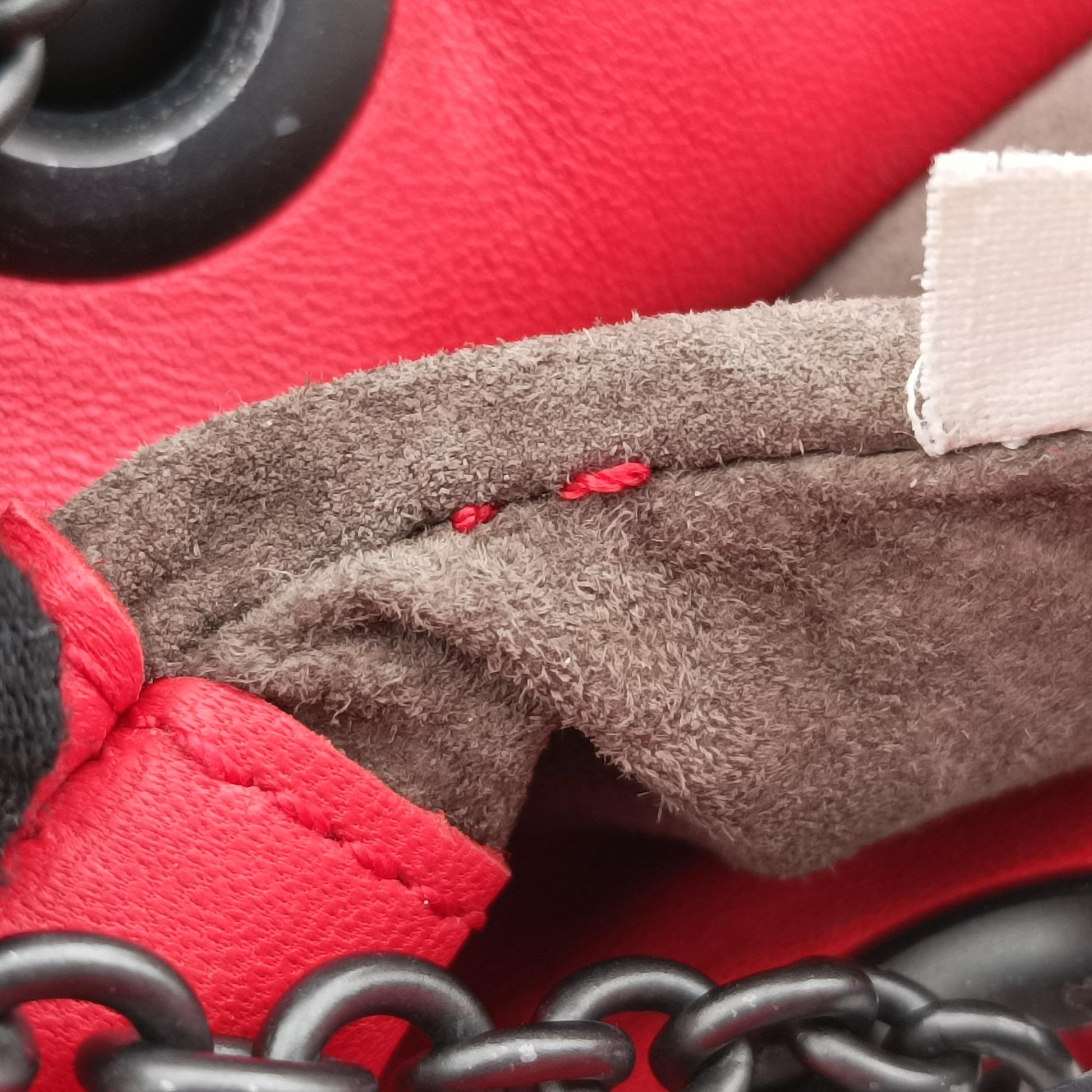 Duo Intrecciato Red lambskin B02932886Nデュオ イントレチャート レッド ラムスキン B02932886N