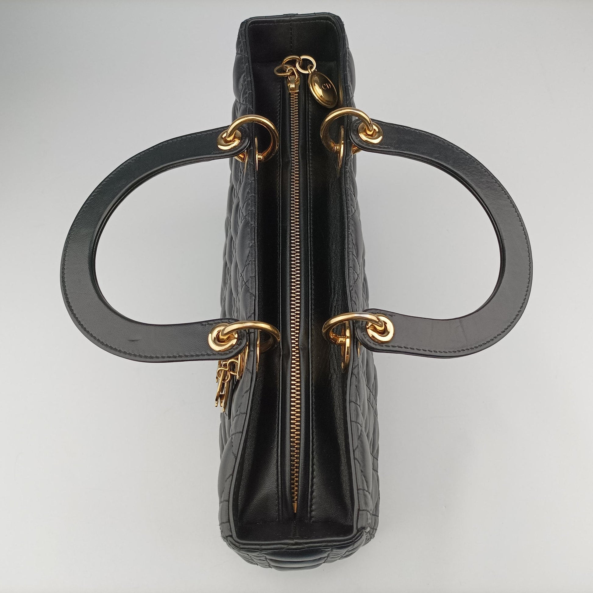 Lady Dior Black lambskin 18-MA-0157レディディオール ブラック ラムスキン 18-MA-0157