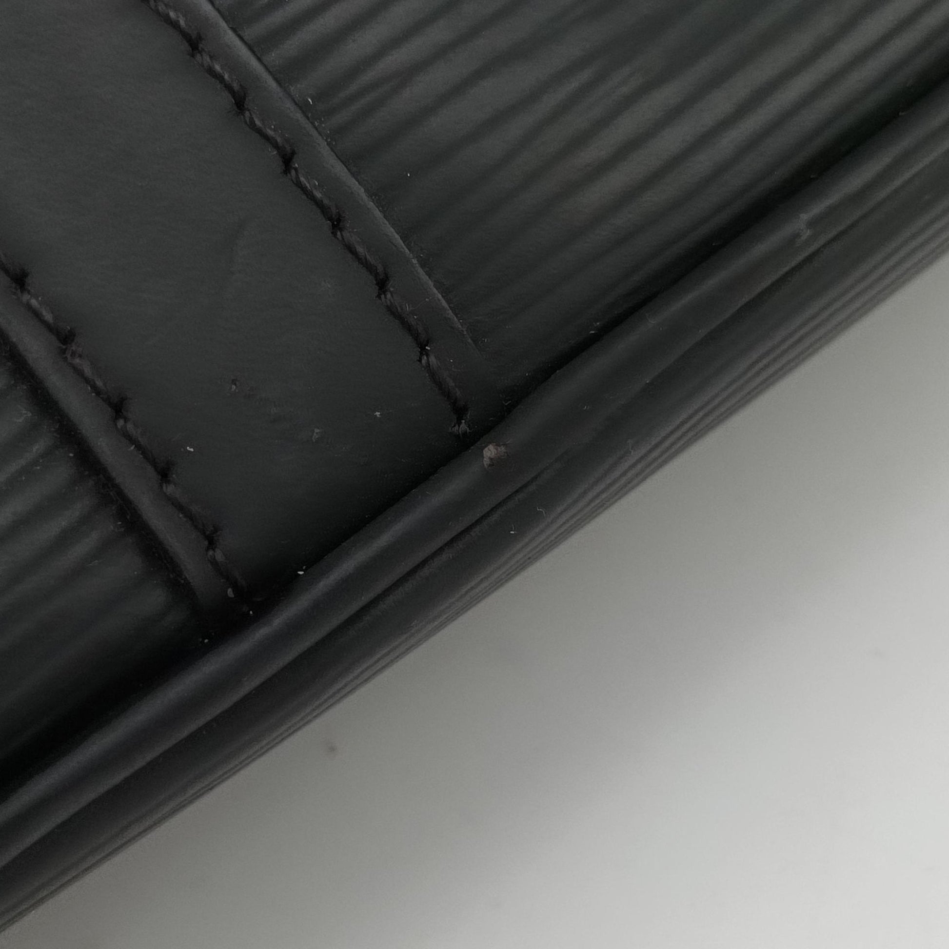Porto Document Voyage Noir Epi M59162 BA3104ポルトドキュメントボヤージュ ノワール エピ M59162 BA3104