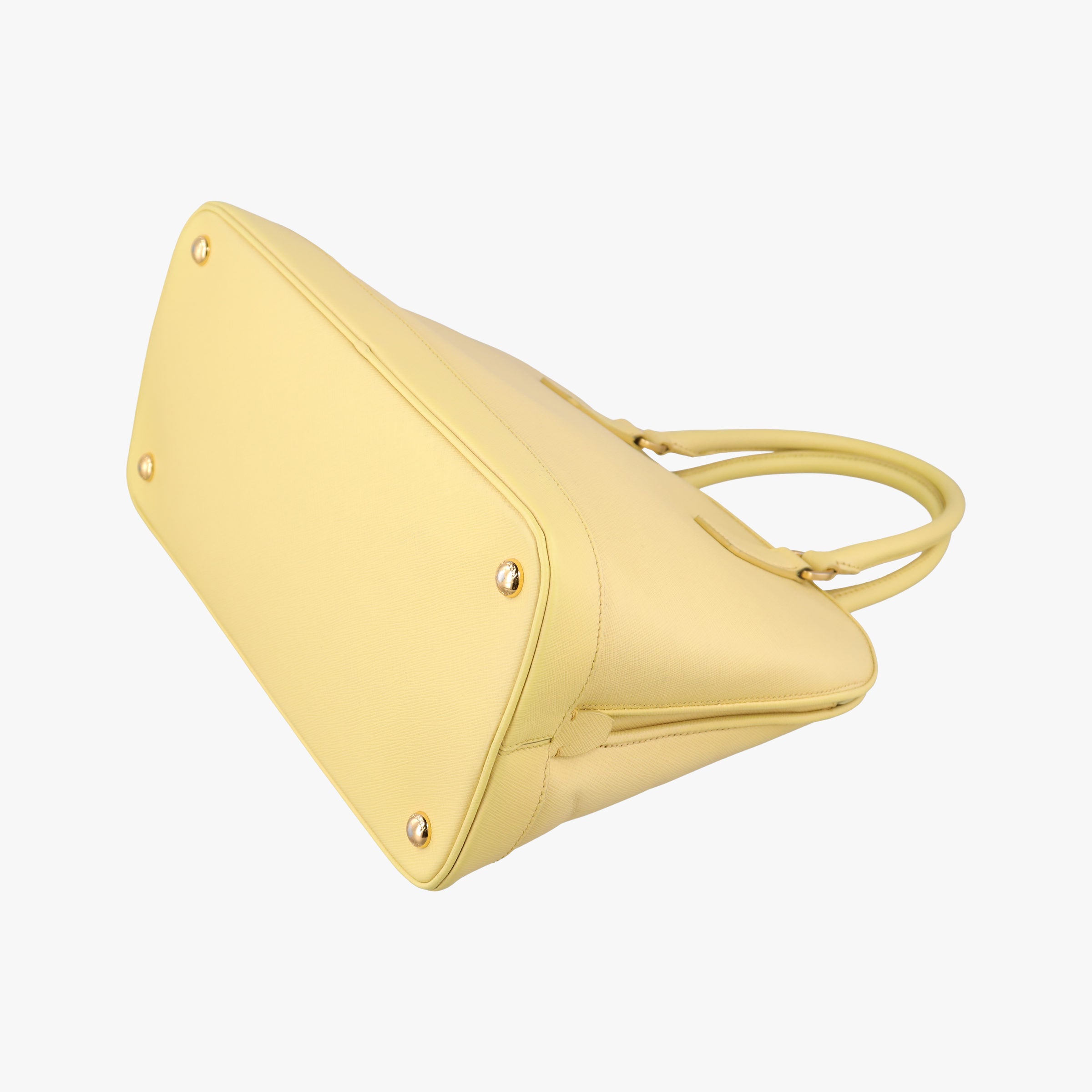 Promenade Yellow SAFFIANO Leather BN2567 180プロムナード イエロー サフィアーノレザー BN2567 180