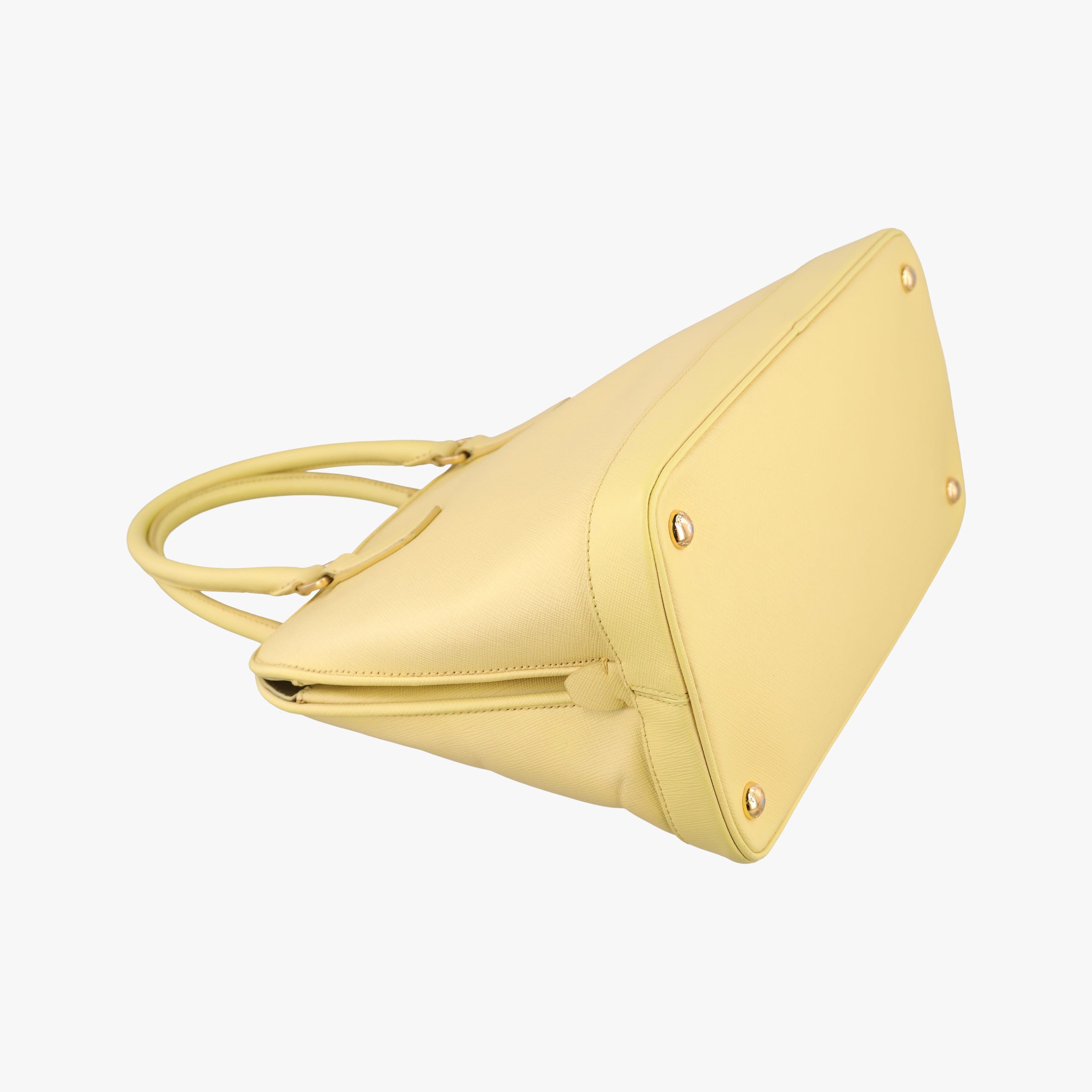 Promenade Yellow SAFFIANO Leather BN2567 180プロムナード イエロー サフィアーノレザー BN2567 180