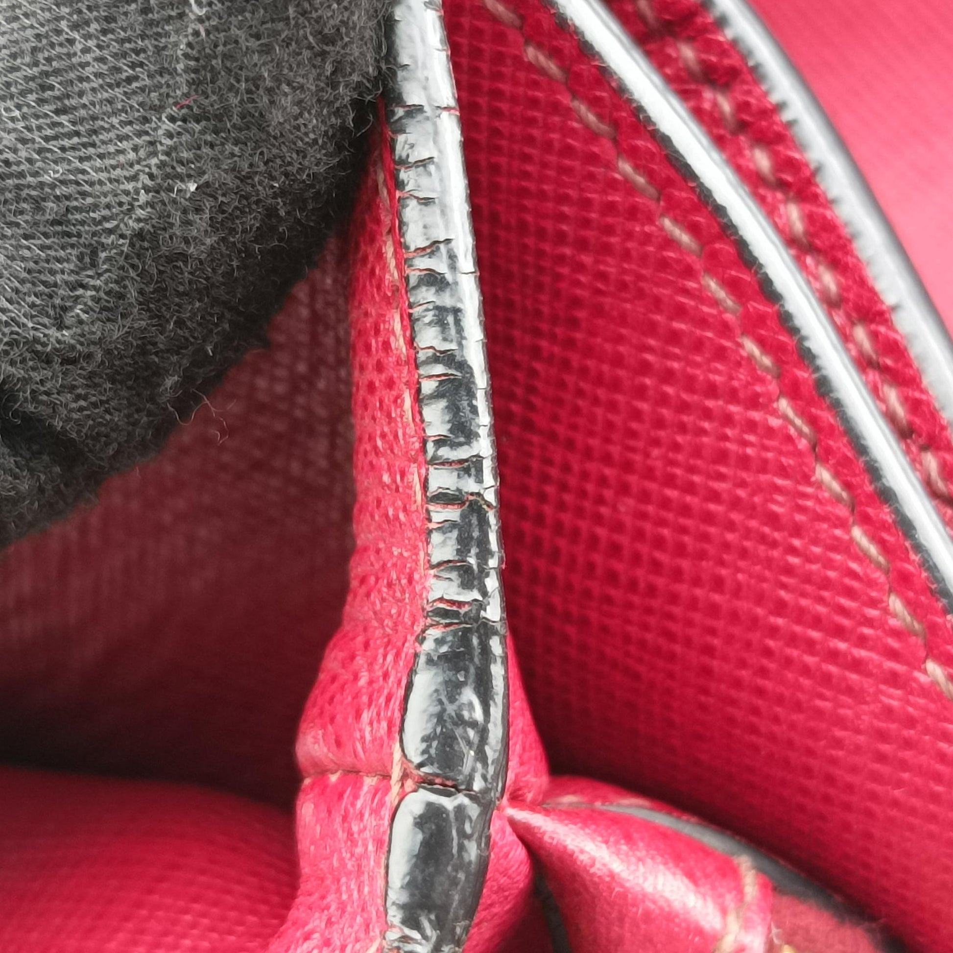 Galleria Red SAFFIANO Leather BN2606 7 Gガレリア レッド サフィアーノレザー BN2606 7 G