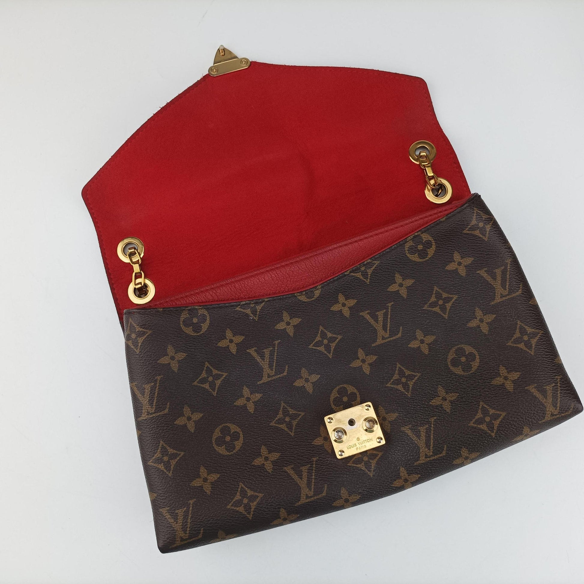 PALLAS Chain Brown×CERISE Monogram Canvas×calf leather M41201 CA4176パラス チェーン モノグラム/ブラウン×スリーズ モノグラムキャンバス×カーフレザー M41201 CA4176