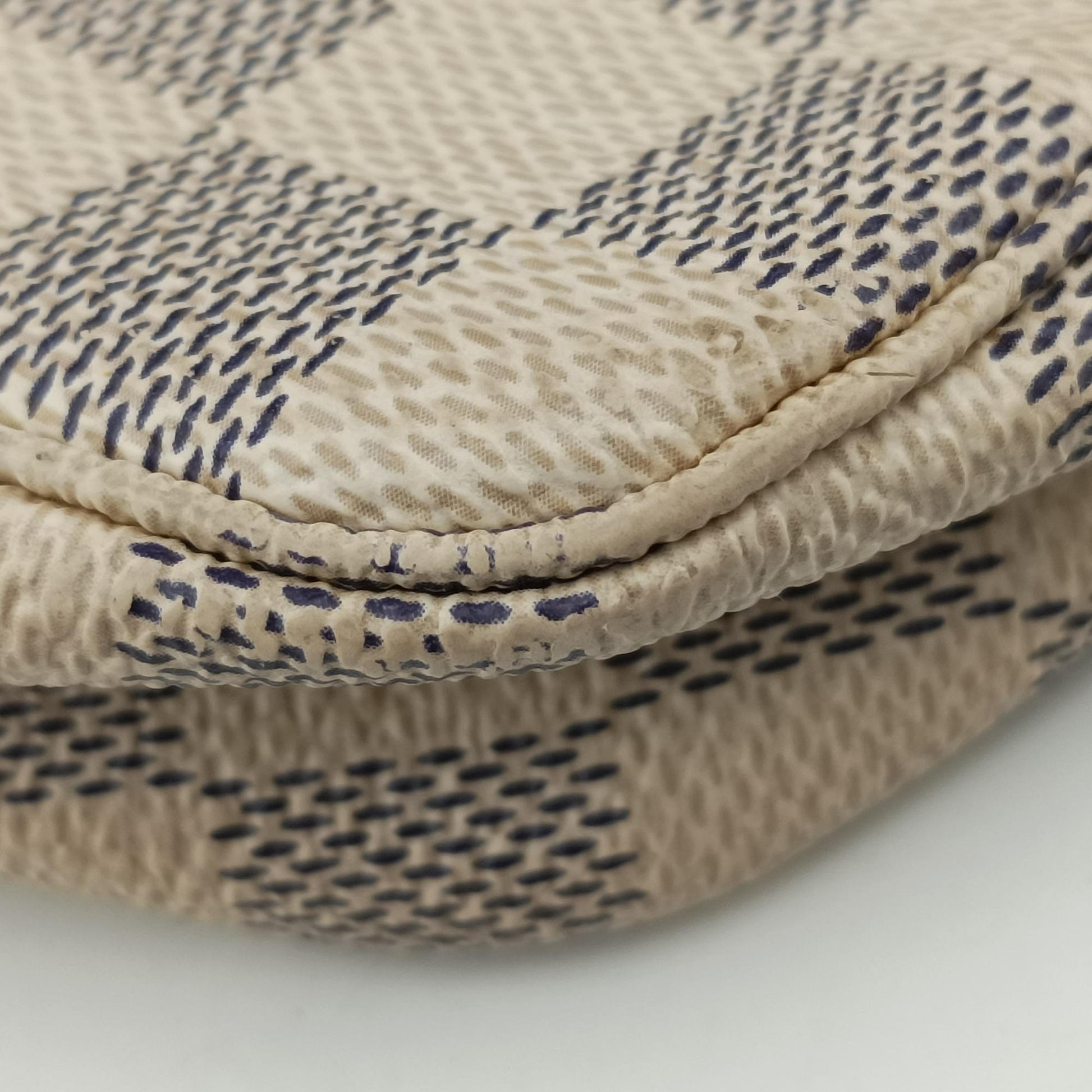 Mini Pochette Accessoires Azur Damier Canvas N58010 CA1098ミニポシェットアクセソワール アズール ダミエキャンバス N58010 CA1098