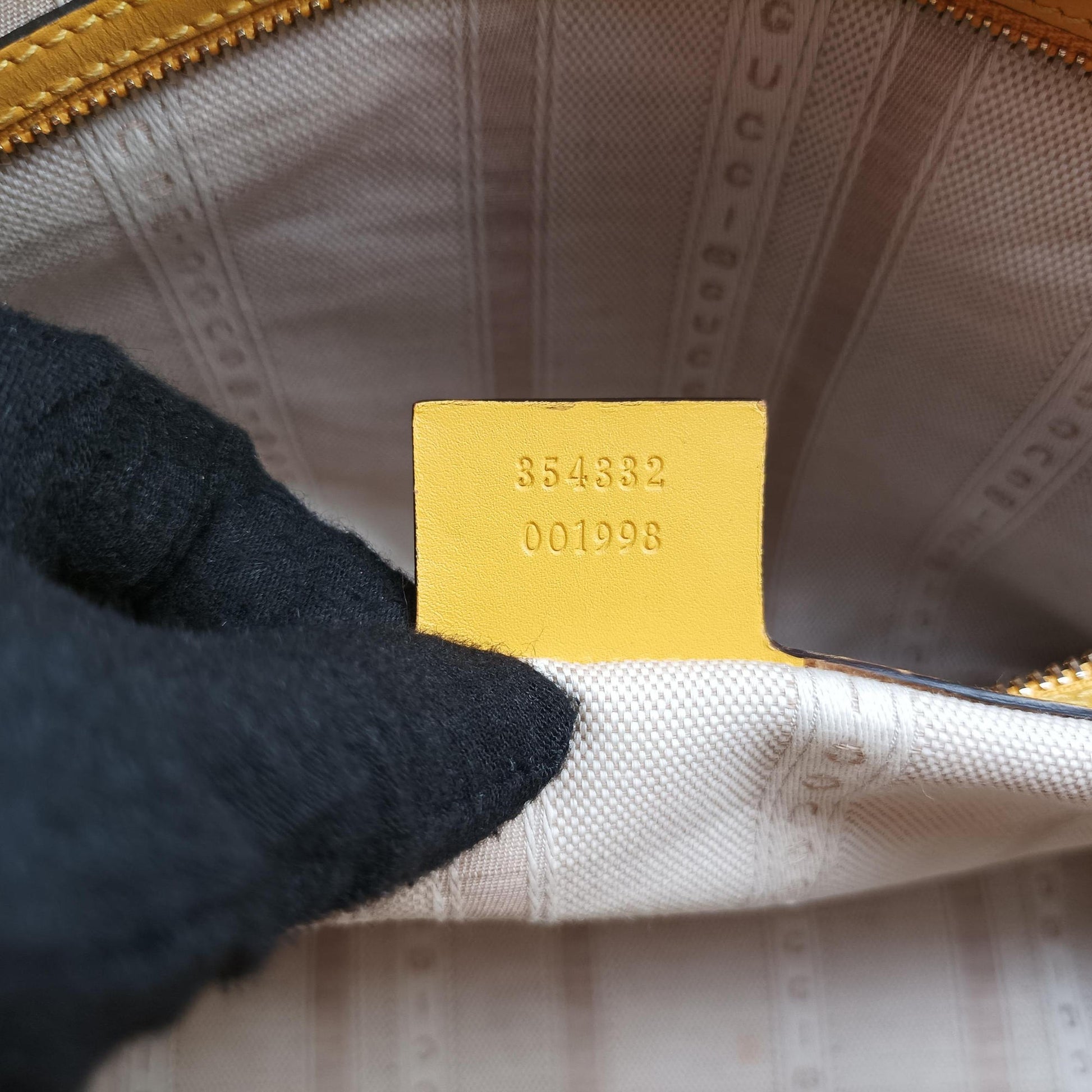 Bright Diamante Yellow Leather 354332 A016213706ブライトディアマンテ イエロー レザー 354332 A016213706