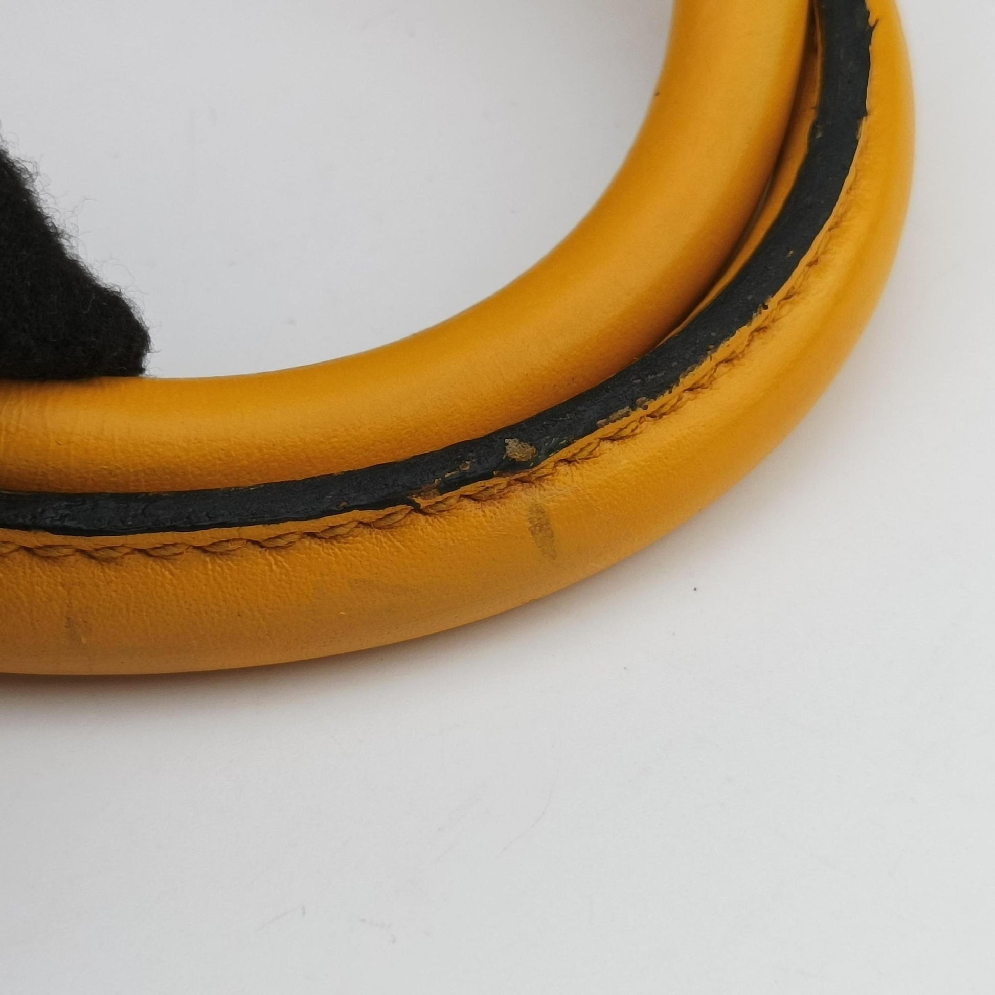 Bright Diamante Yellow Leather 354332 A016213706ブライトディアマンテ イエロー レザー 354332 A016213706