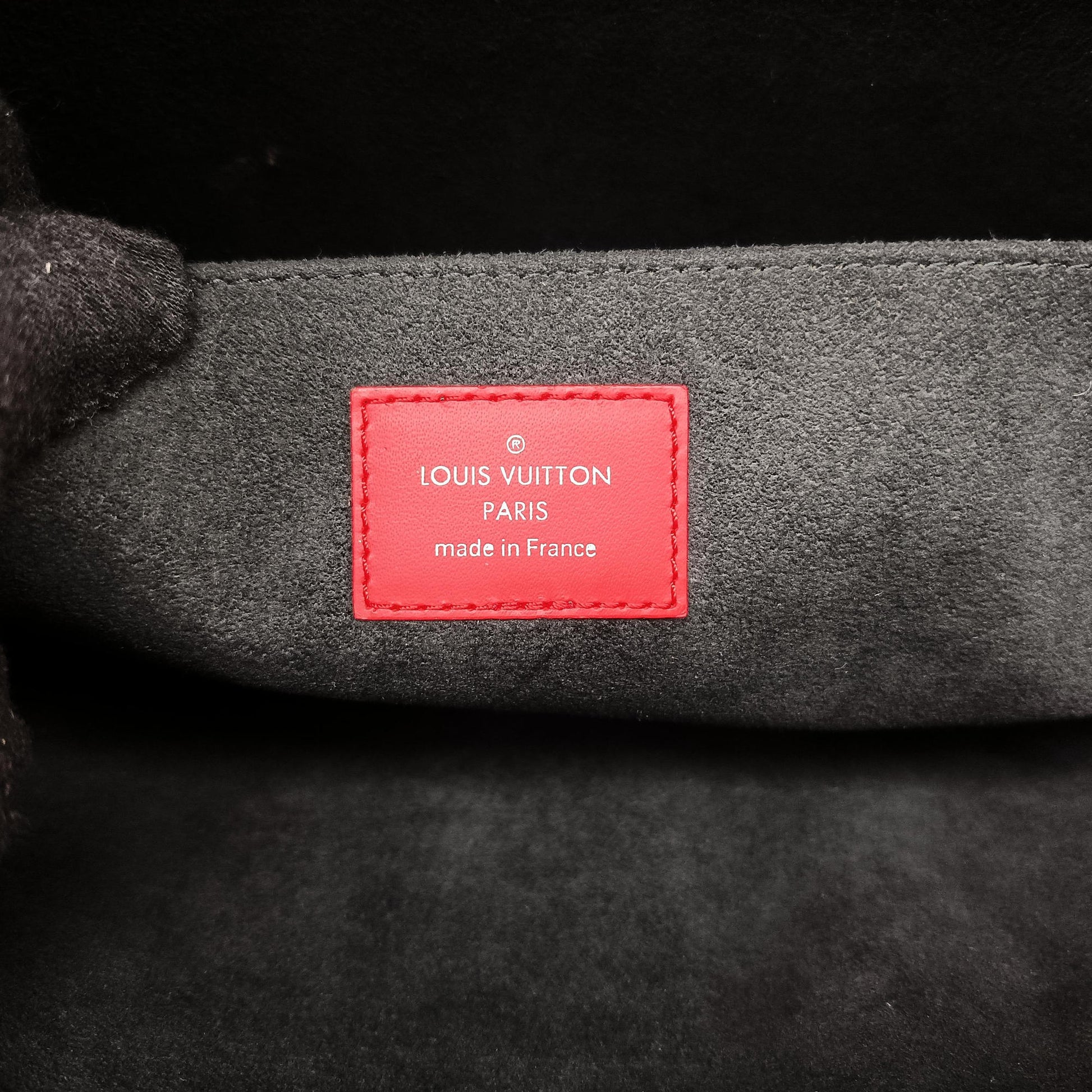 Pochette Jour GM Supreme Collaboration ROUGE×white epi M67722 TJ2127ポシェット ジュール GM シュプリーム コラボ ルージュ×ホワイト エピ M67722 TJ2127