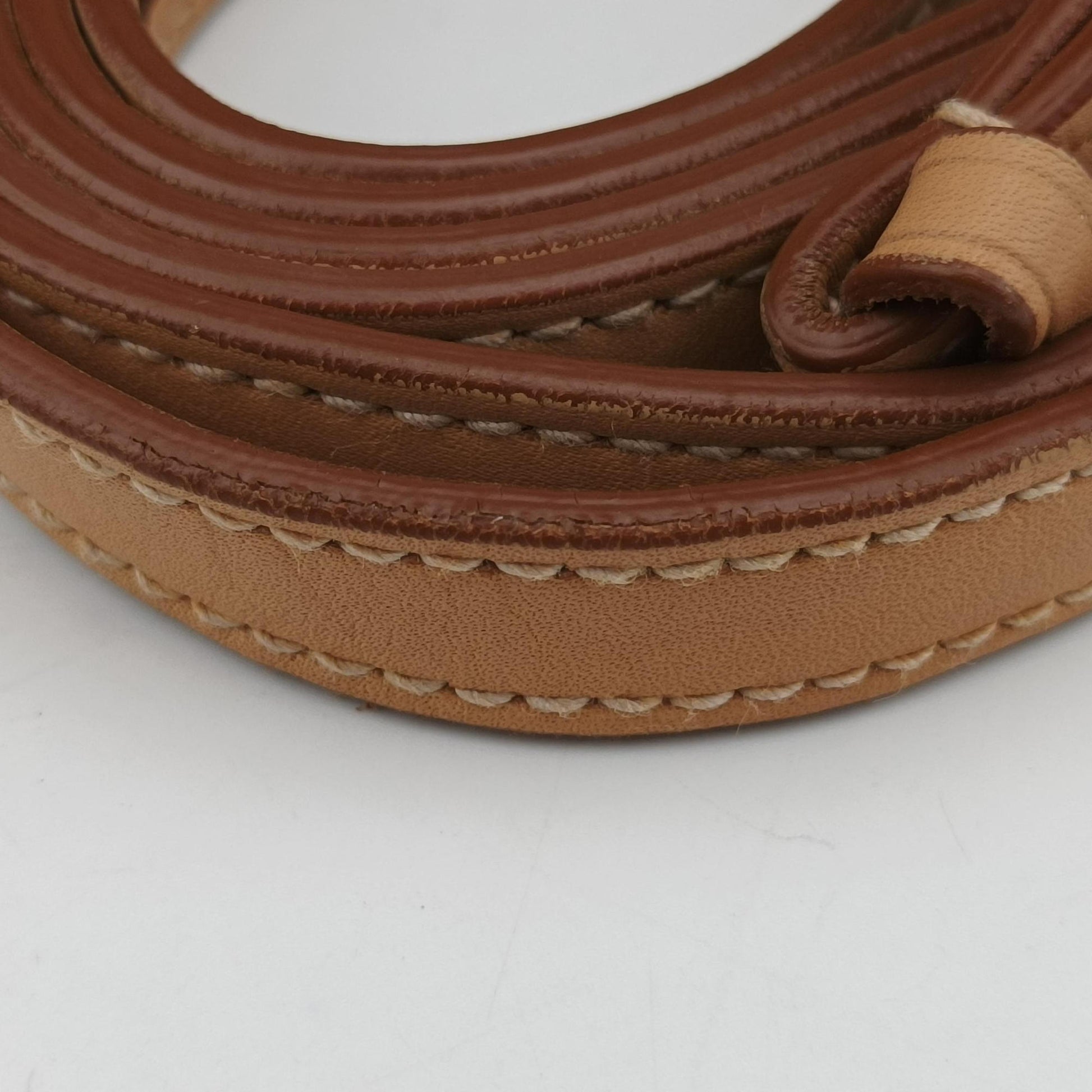 KAIA Beige Leather 619740 FLY619740.0220カイア スモール ベージュ レザー 619740 FLY619740.0220