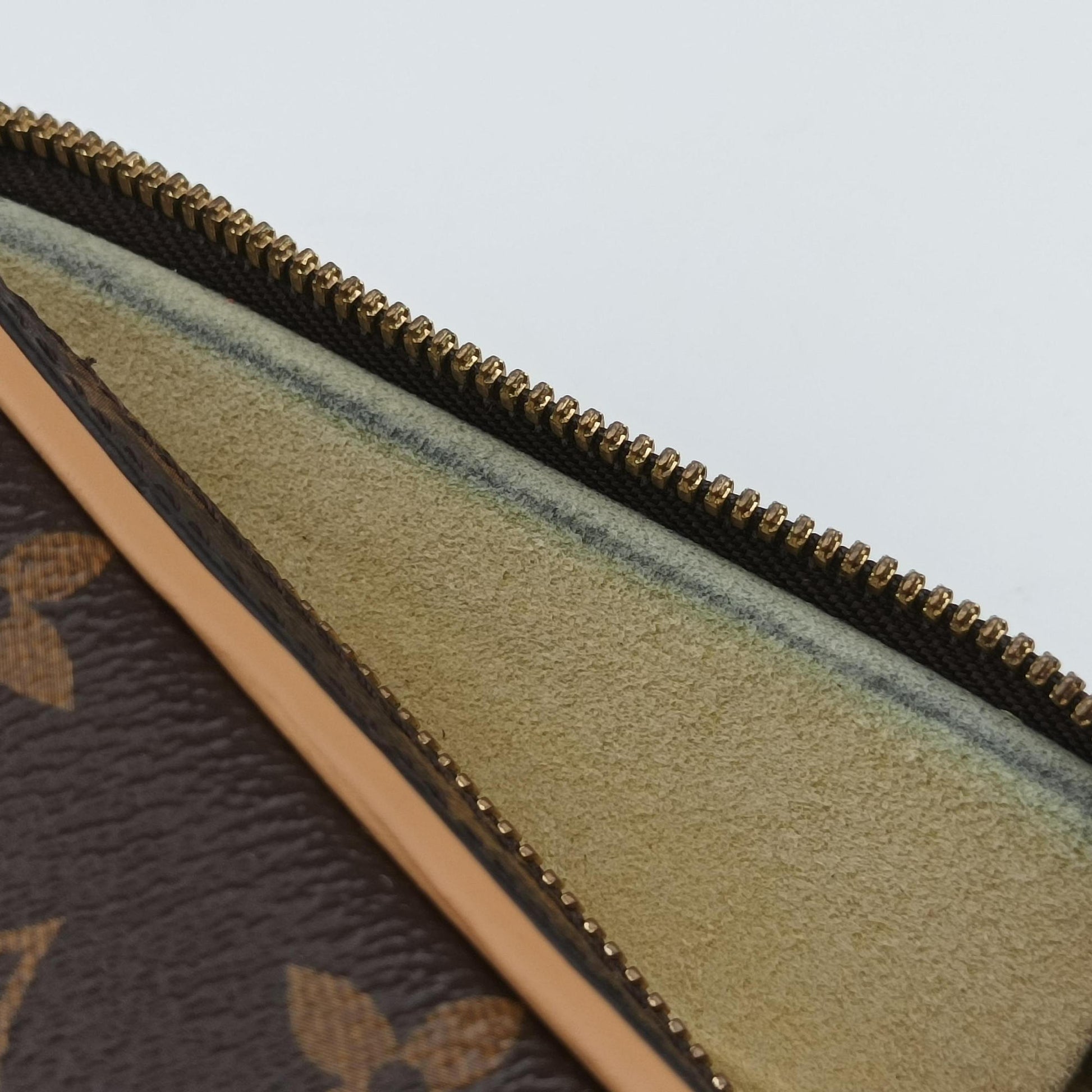 Valisette Vertical Brown Monogram Canvas×calf leather M68623 MI3119ヴァリゼット ヴェルティカル モノグラム/ブラウン モノグラムキャンバス×カーフレザー M68623 MI3119