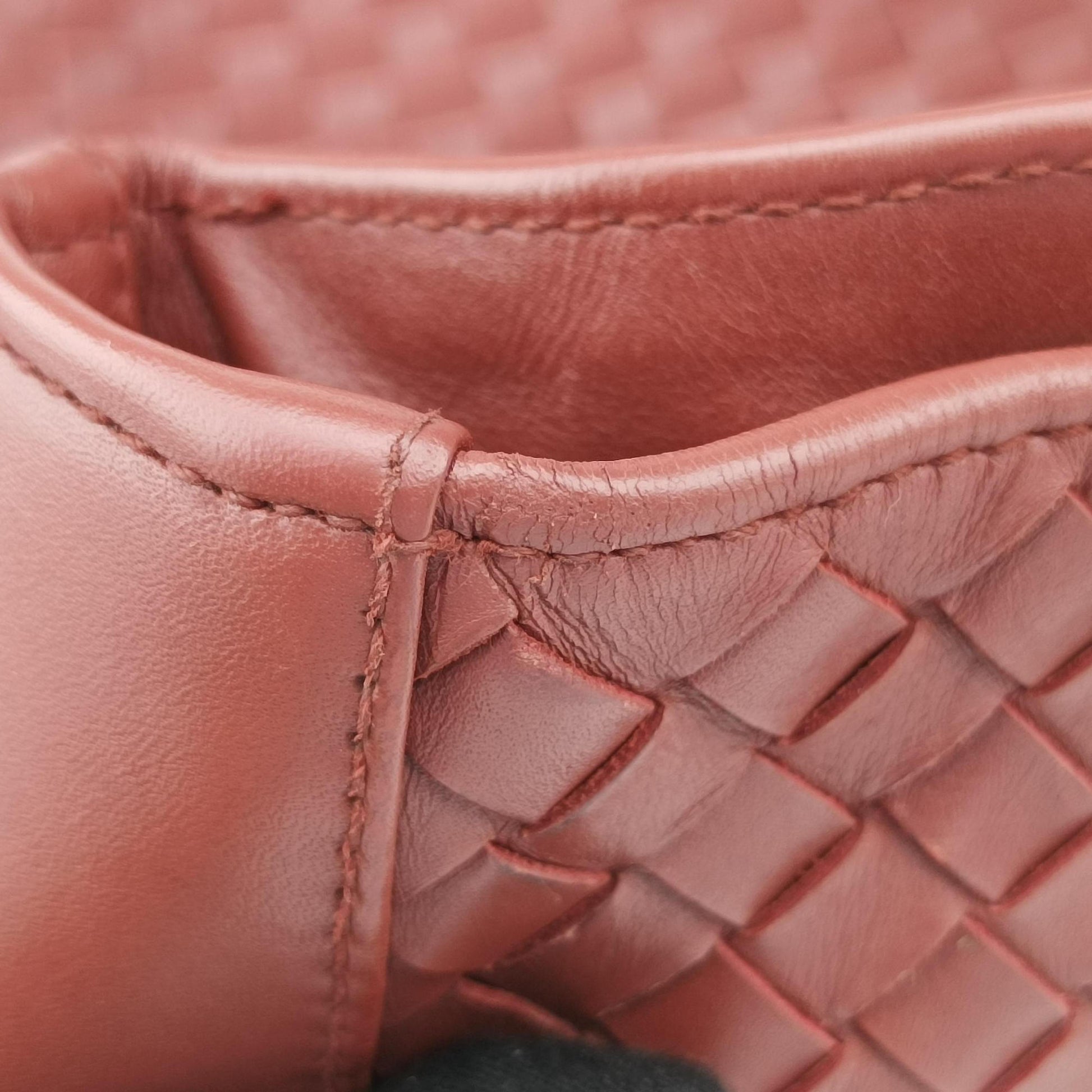 Intrecciato Shopper Acatl Red lambskin B02224878Jイントレチャート ショッパー アキャトル レッド ラムスキン B02224878J