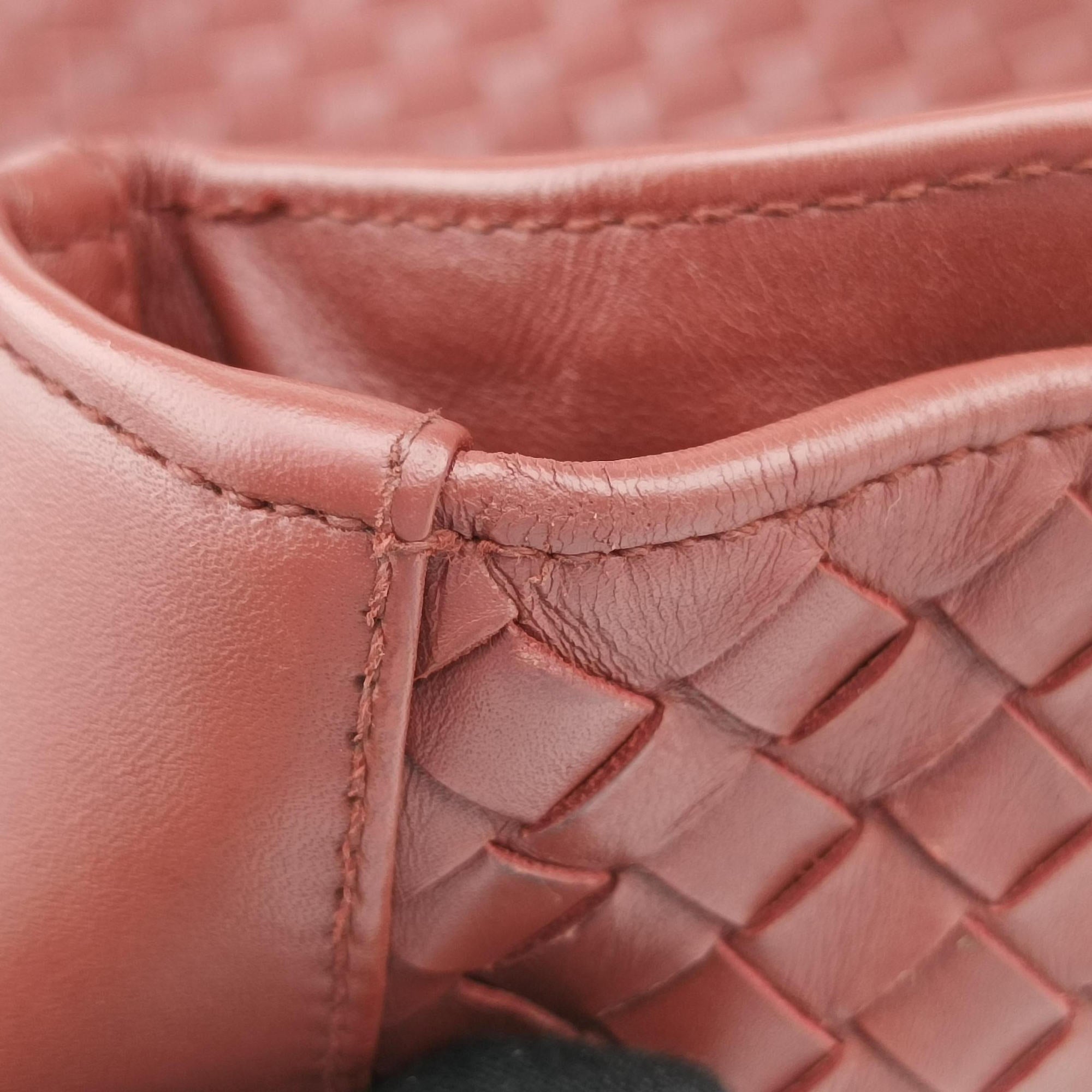 Intrecciato Shopper Acatl Red lambskin B02224878Jイントレチャート ショッパー アキャトル レッド ラムスキン B02224878J