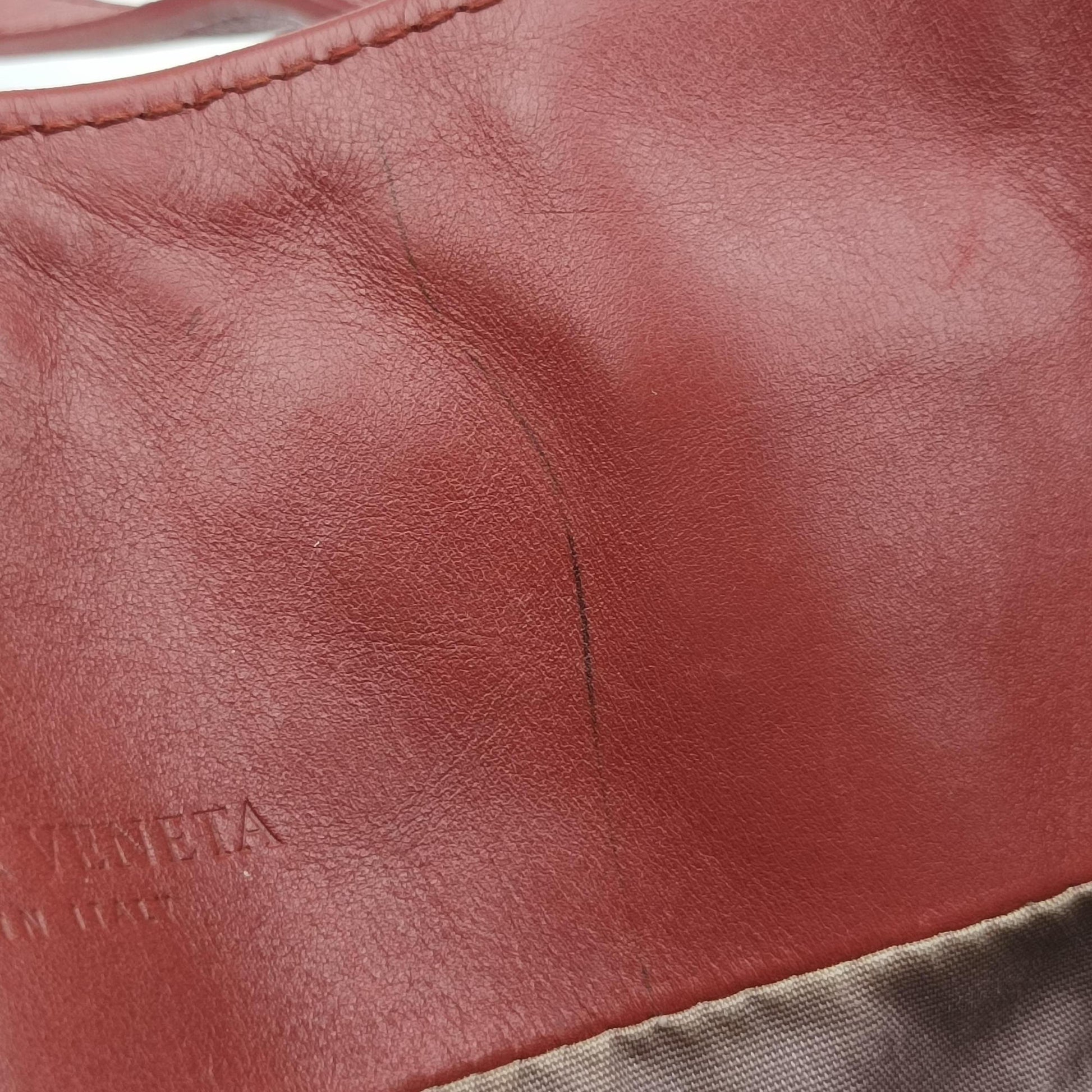 Intrecciato Shopper Acatl Red lambskin B02224878Jイントレチャート ショッパー アキャトル レッド ラムスキン B02224878J