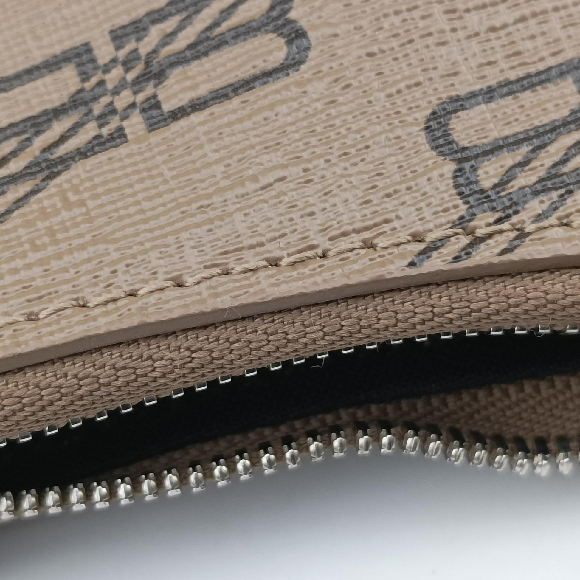 Le Cagole mini Brown Leather 695814.2762.0.584046ル カゴール ミニ ブラウン レザー 695814.2762.0.584046