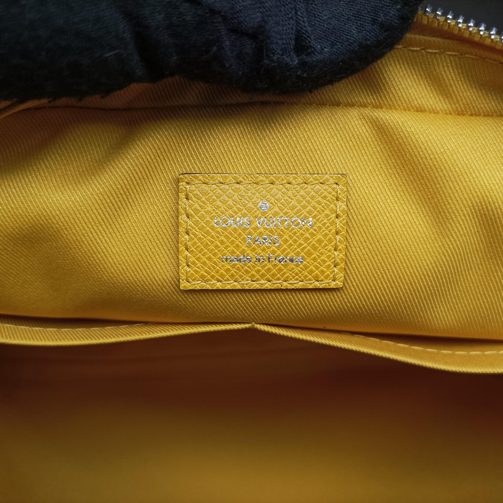 Porte Documents Voyage Jaune Taiga M30636 FL0166PDV ポルトドキュマン ヴォワヤージュ ジョーヌ タイガ M30636 FL0166