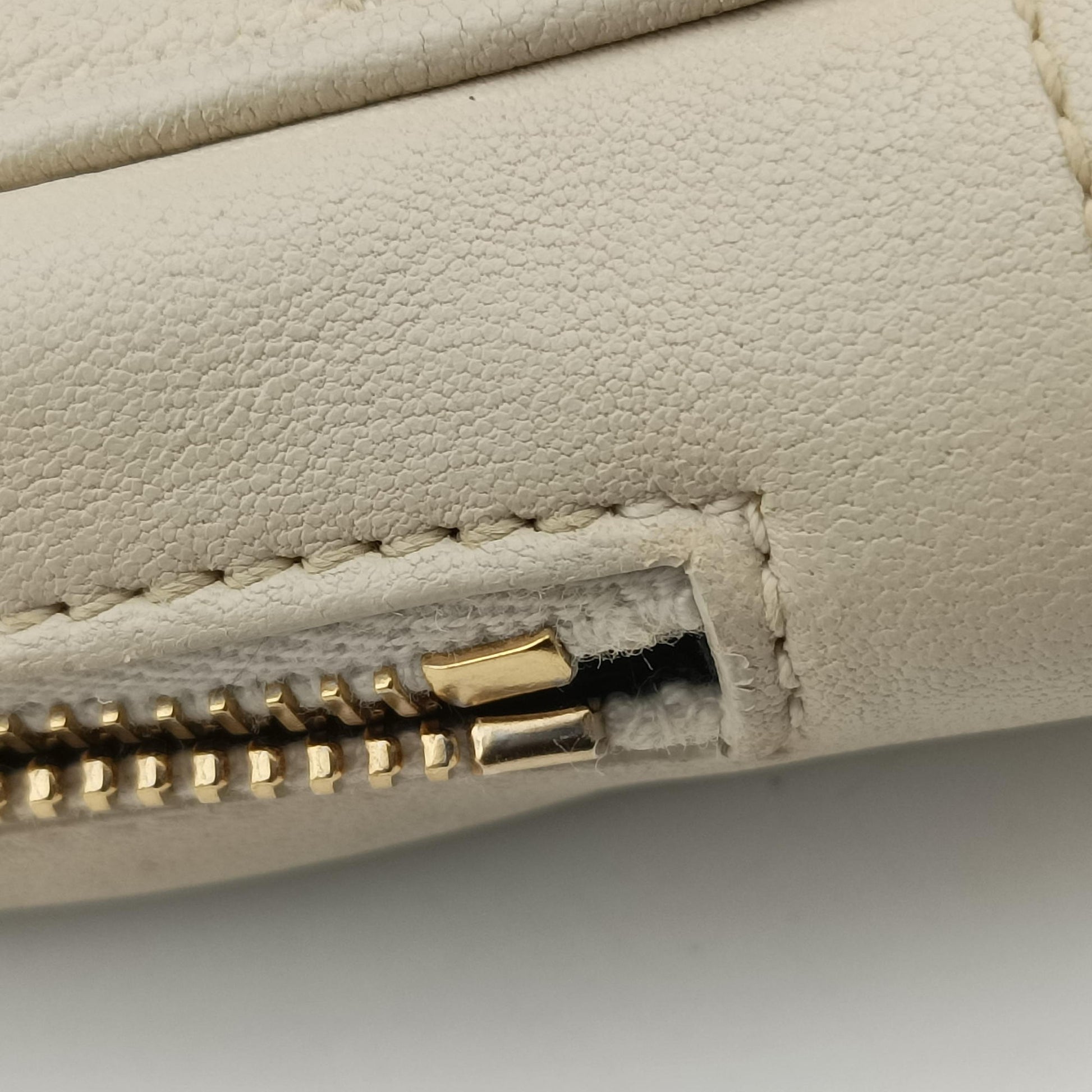 Quilted White Leather 582463 PTR582463.1019キルテッド ホワイト レザー 582463 PTR582463.1019