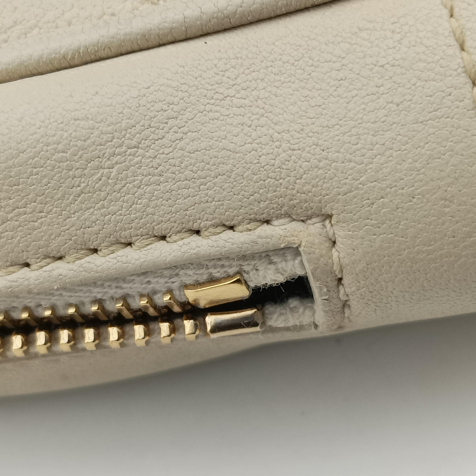 Quilted White Leather 582463 PTR582463.1019キルテッド ホワイト レザー 582463 PTR582463.1019