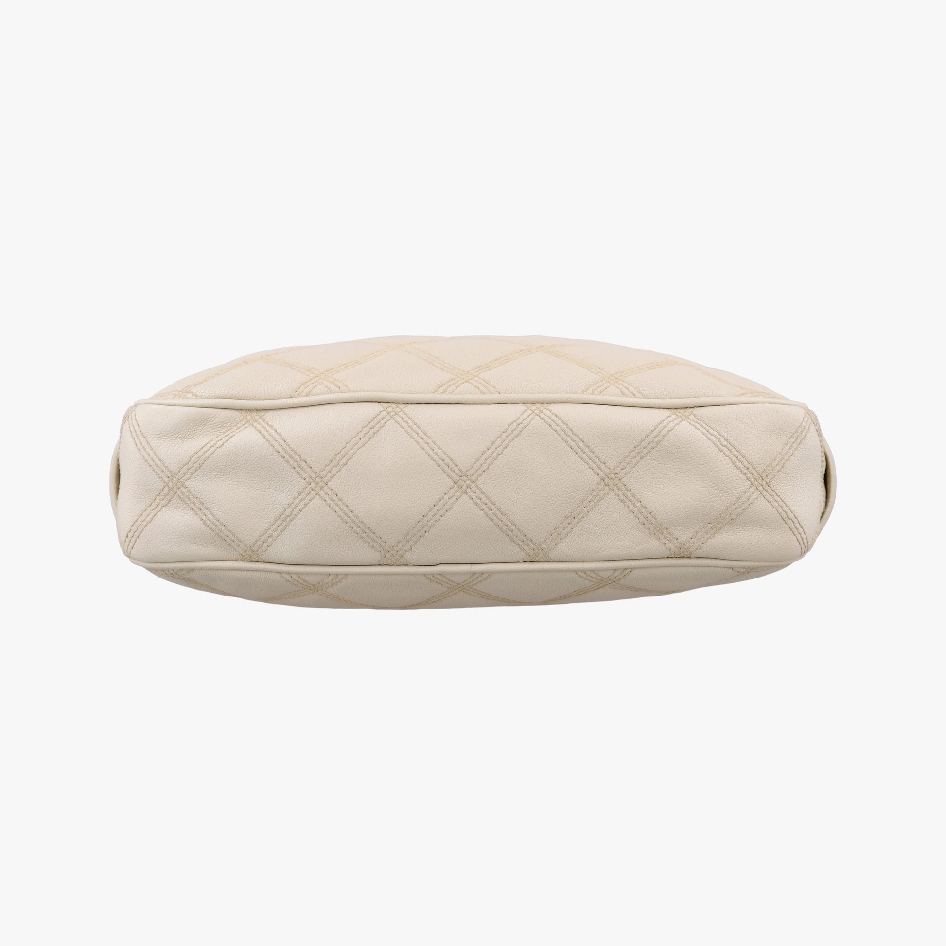 Quilted White Leather 582463 PTR582463.1019キルテッド ホワイト レザー 582463 PTR582463.1019
