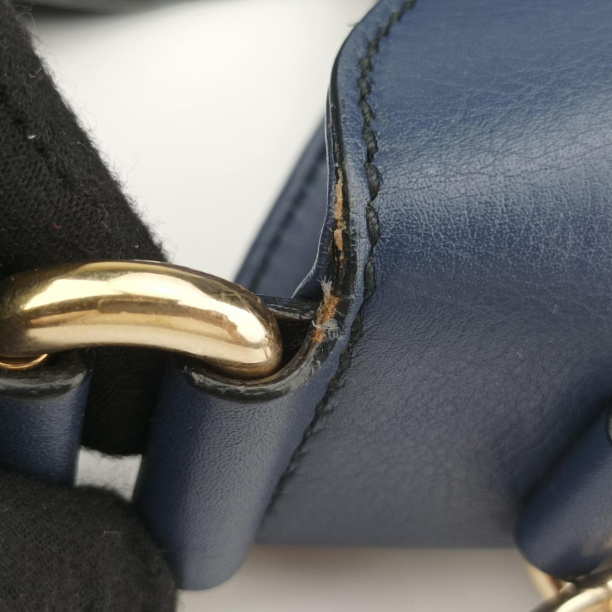 Emily Hobo Blue Leather 322226 A015932589エミリー ホーボー ブルー レザー 322226 A015932589