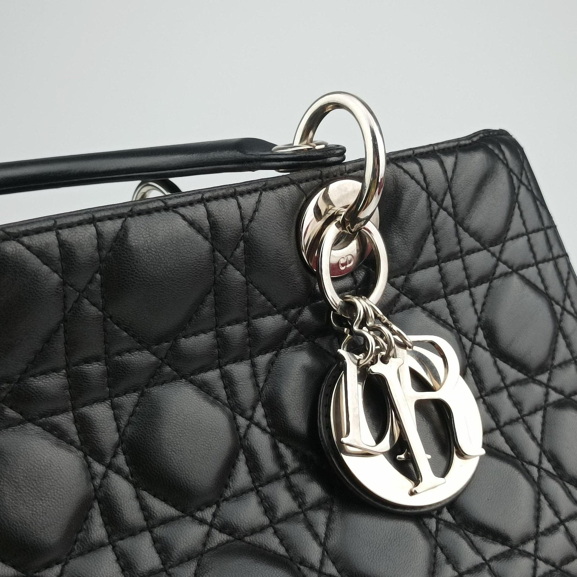 Lady Dior Black lambskin 31-MA-1014レディディオール ブラック ラムスキン 31-MA-1014