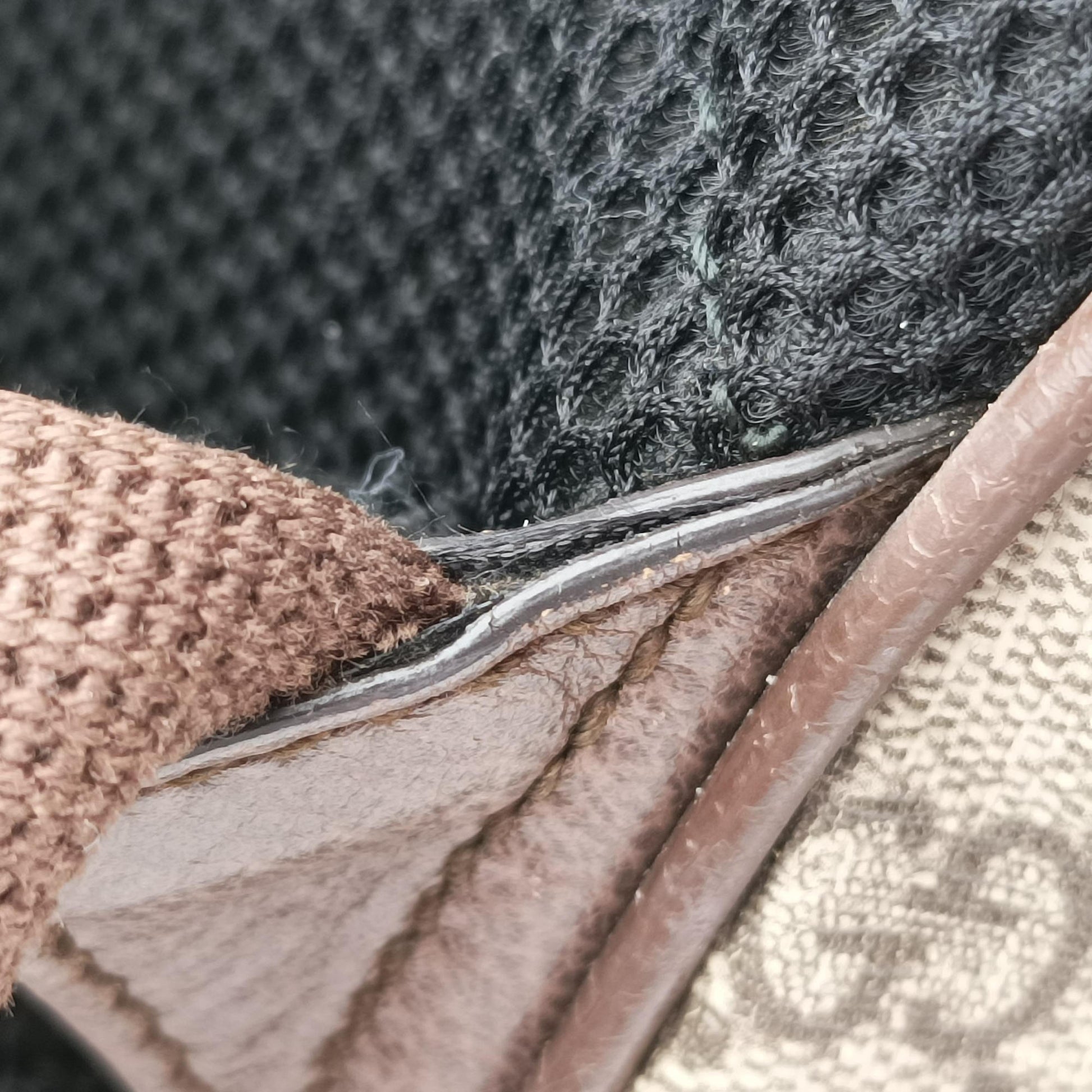 ophidia The Three Little Pigs Brown×Multicolour PVC coated canvas 552884 H027490446オフィディア三匹のこぶた ブラウン×マルチカラー PVCコーティングキャンバス 552884 H027490446