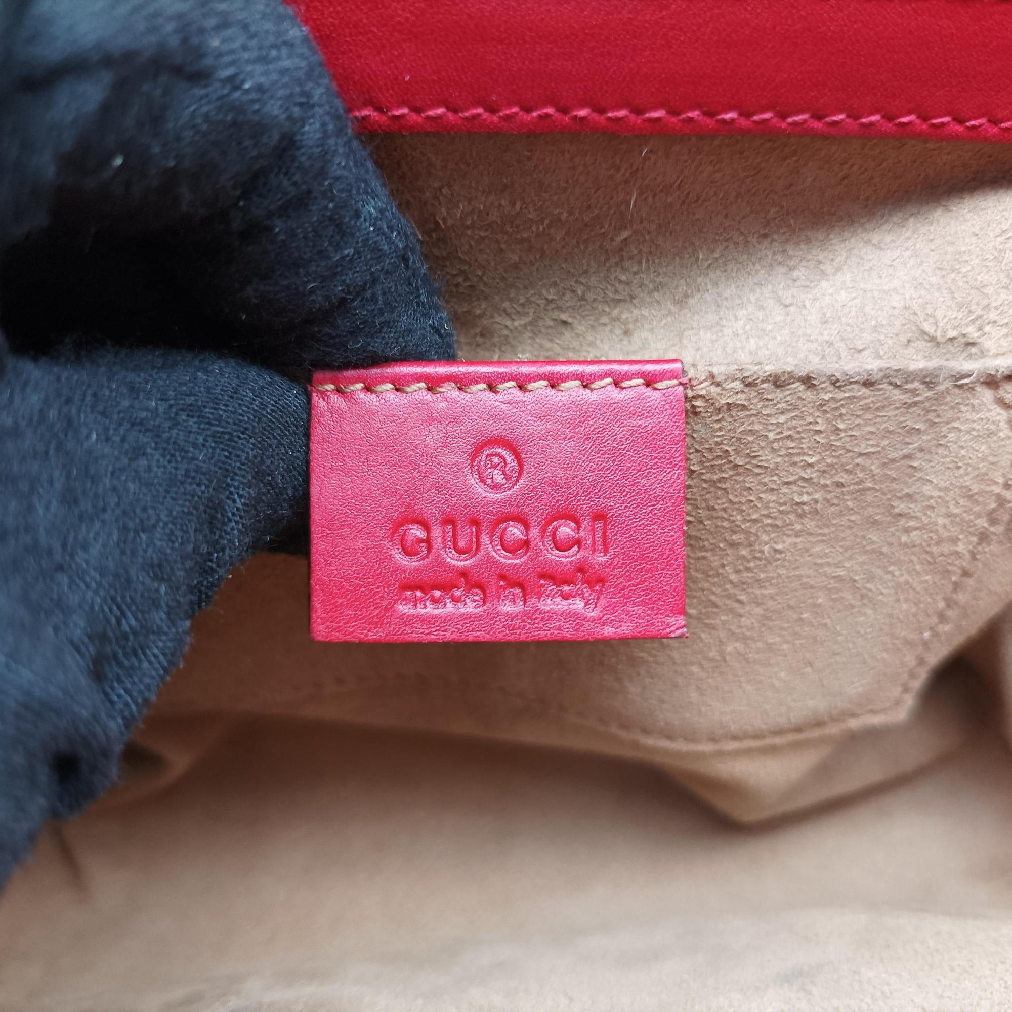 Padlock beige×red×pink PVC coated canvas×Leather 409487 E019422572パドロック ベージュ×レッド×ピンク PVCコーティングキャンバス×レザー 409487 E019422572