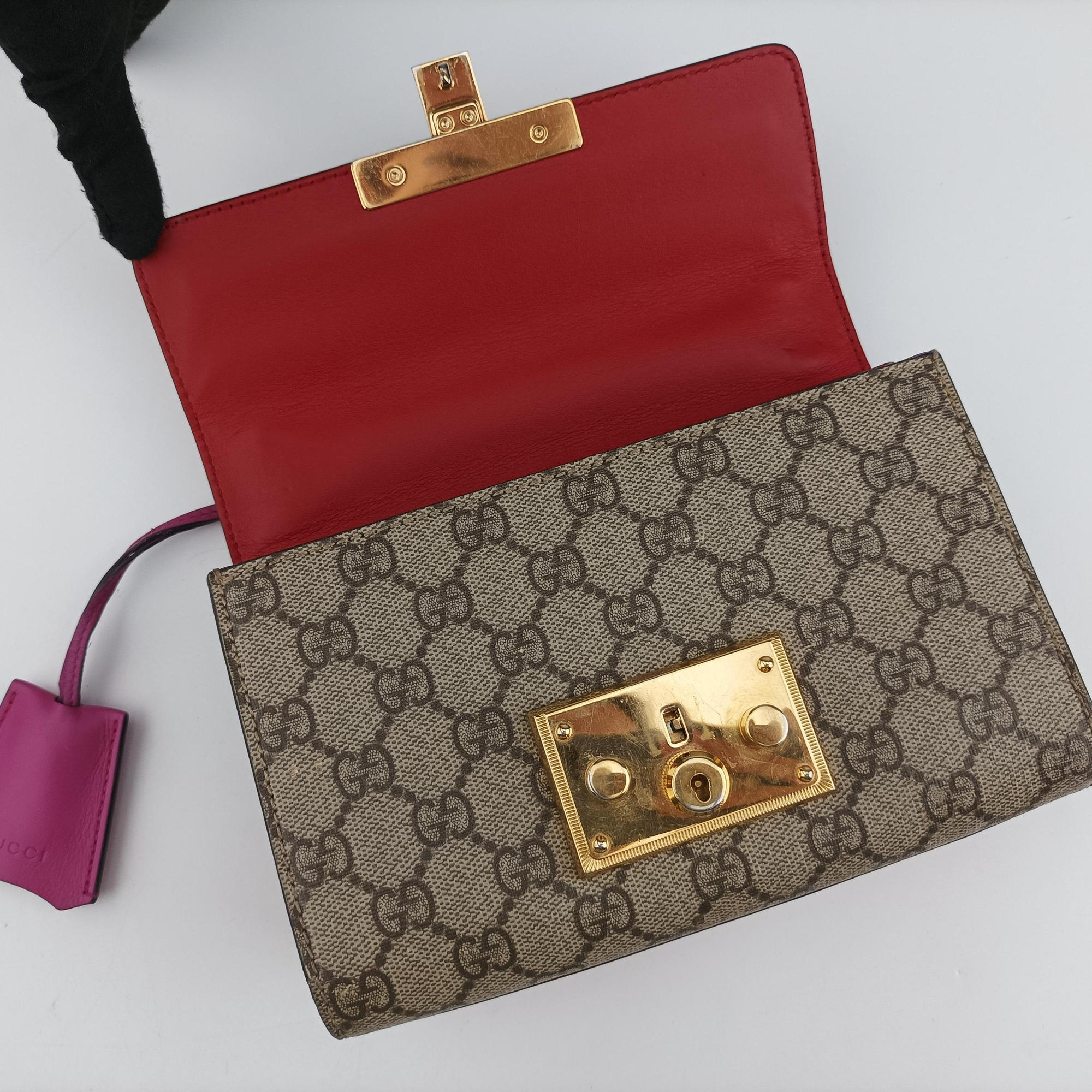 Padlock beige×red×pink PVC coated canvas×Leather 409487 E019422572パドロック ベージュ×レッド×ピンク PVCコーティングキャンバス×レザー 409487 E019422572
