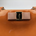 Vara Bow Caramel Patent AB-21E298ヴァラ リボン キャメル パテント AB-21E298