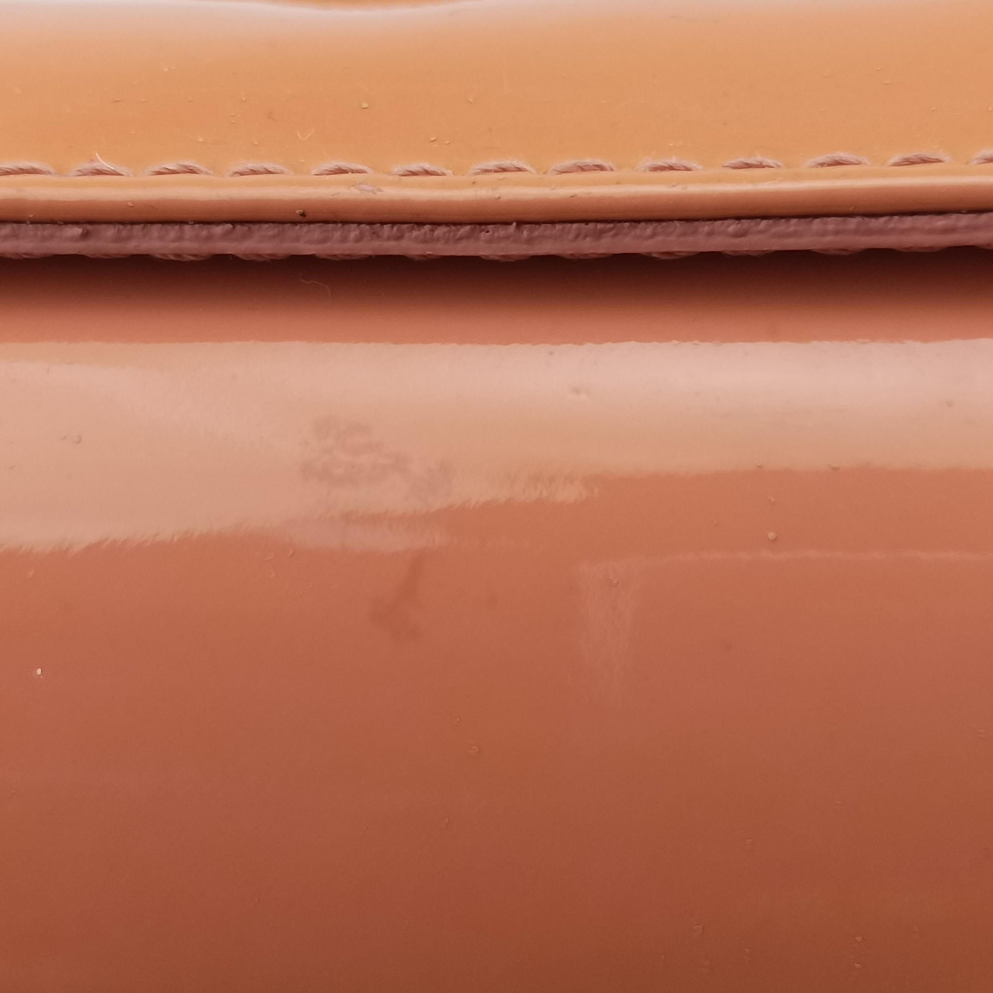 Vara Bow Caramel Patent AB-21E298ヴァラ リボン キャメル パテント AB-21E298