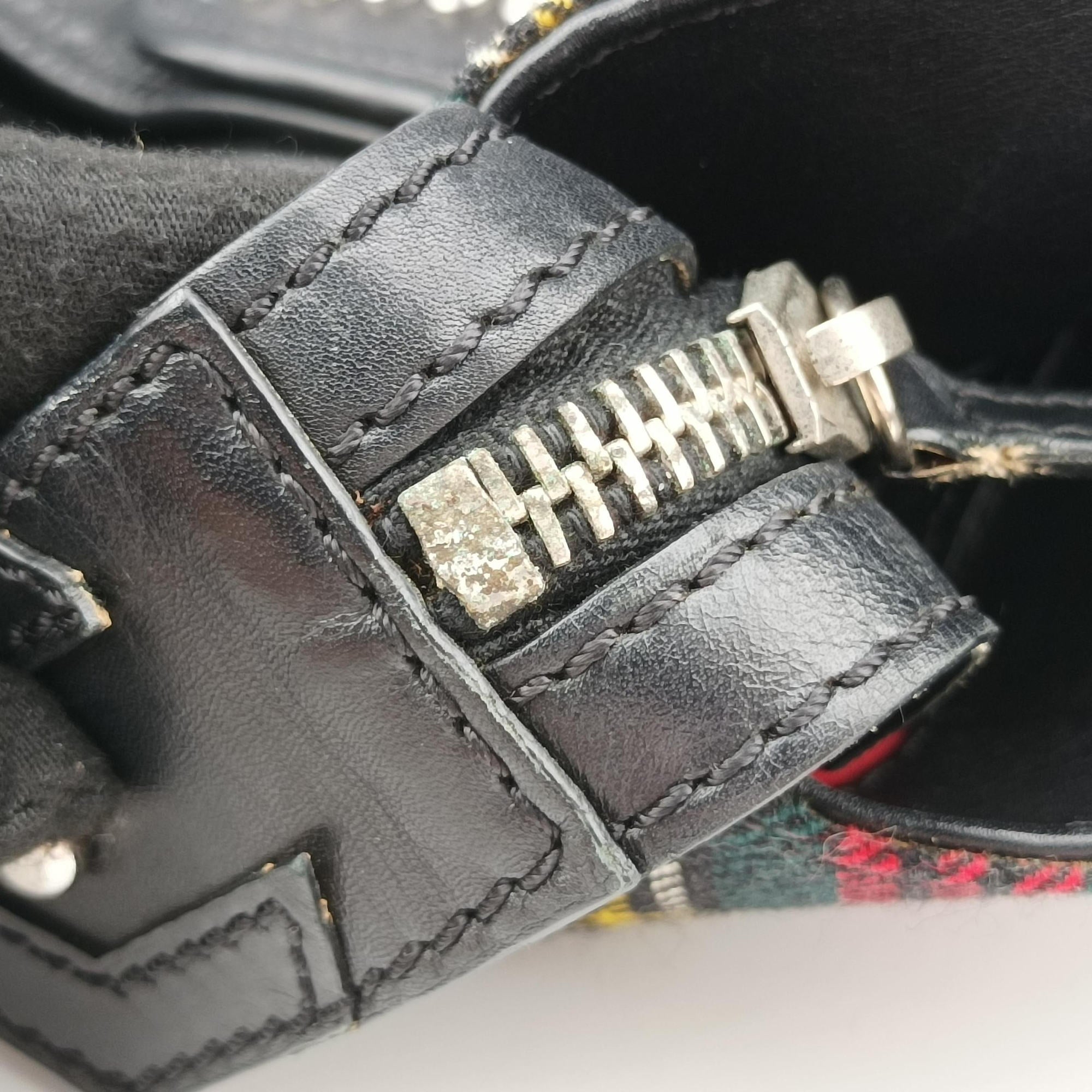 Syd SpikedRed Tartan × BlackCanvas/Velvet × Calfskinシド スタッズレッドチェック × ブラックキャンバス/ベルベット × レザー