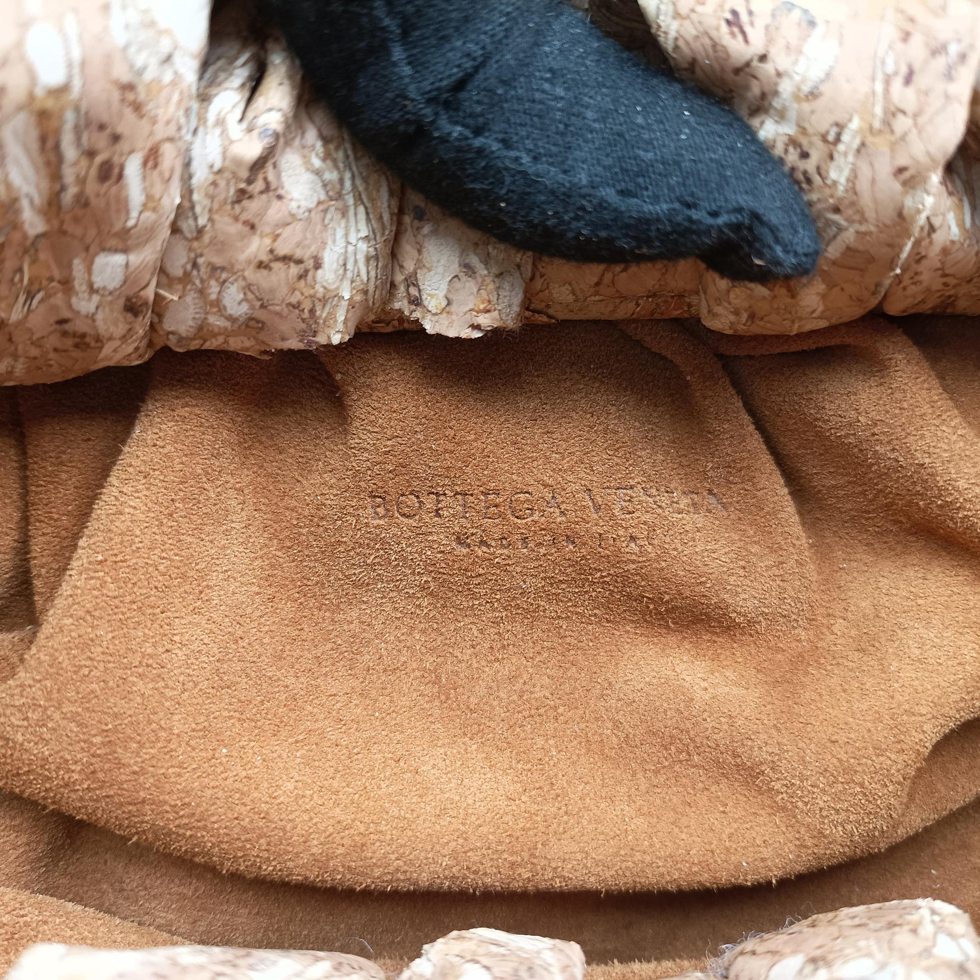 The Shoulder Pouch Camel lambskin B08544913Oザ ショルダー ポーチ キャメル ラムスキン B08544913O