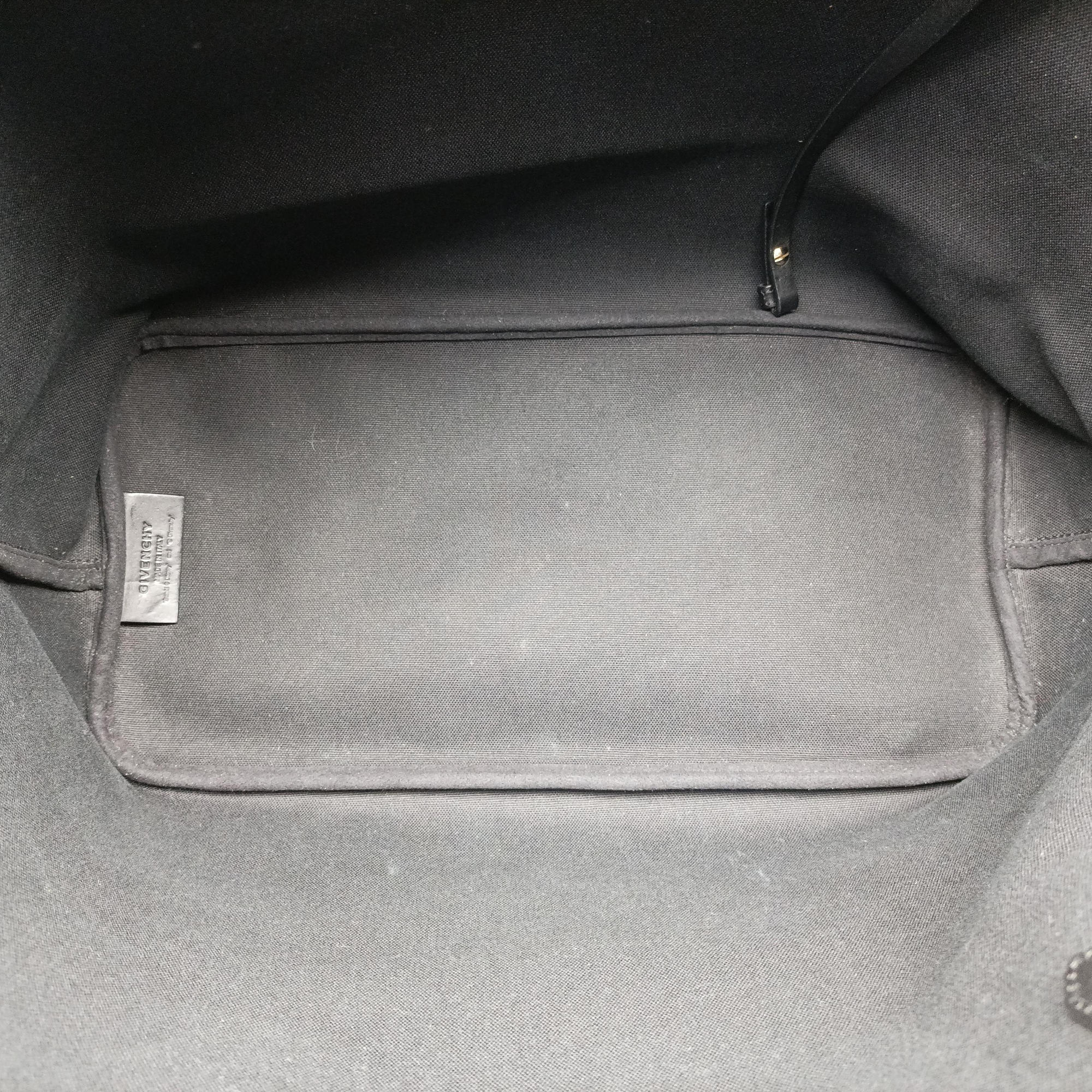 Bambi Print Antigona tote Black Leather 3C0154アンティゴナ バンビ プリント ショッピングトート ブラック レザー 3C0154