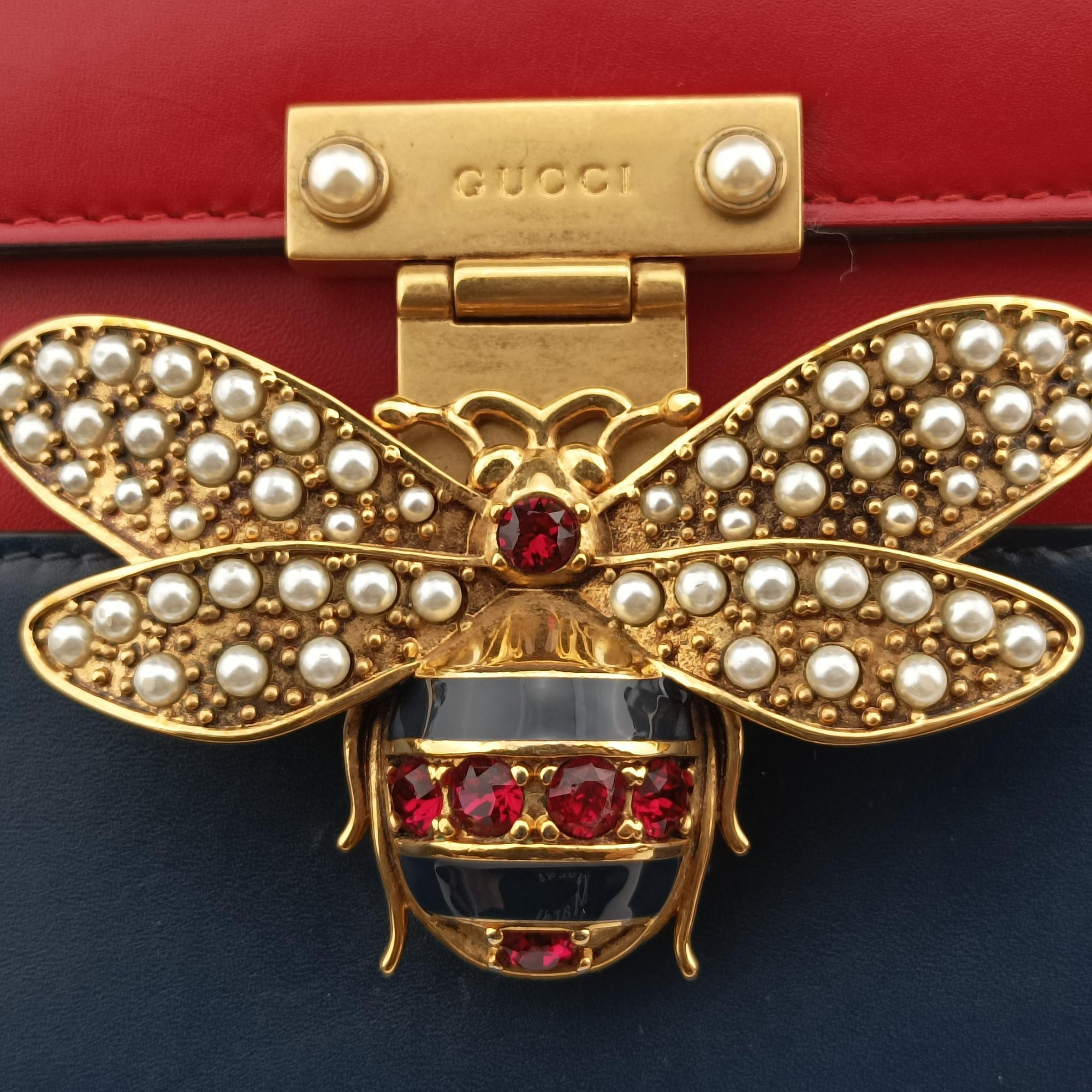 Queen Margaret White×Red×Blue×Pink Leather 476541 D023995575クイーン マーガレット ホワイト×レッド×ブルー×ピンク レザー 476541 D023995575