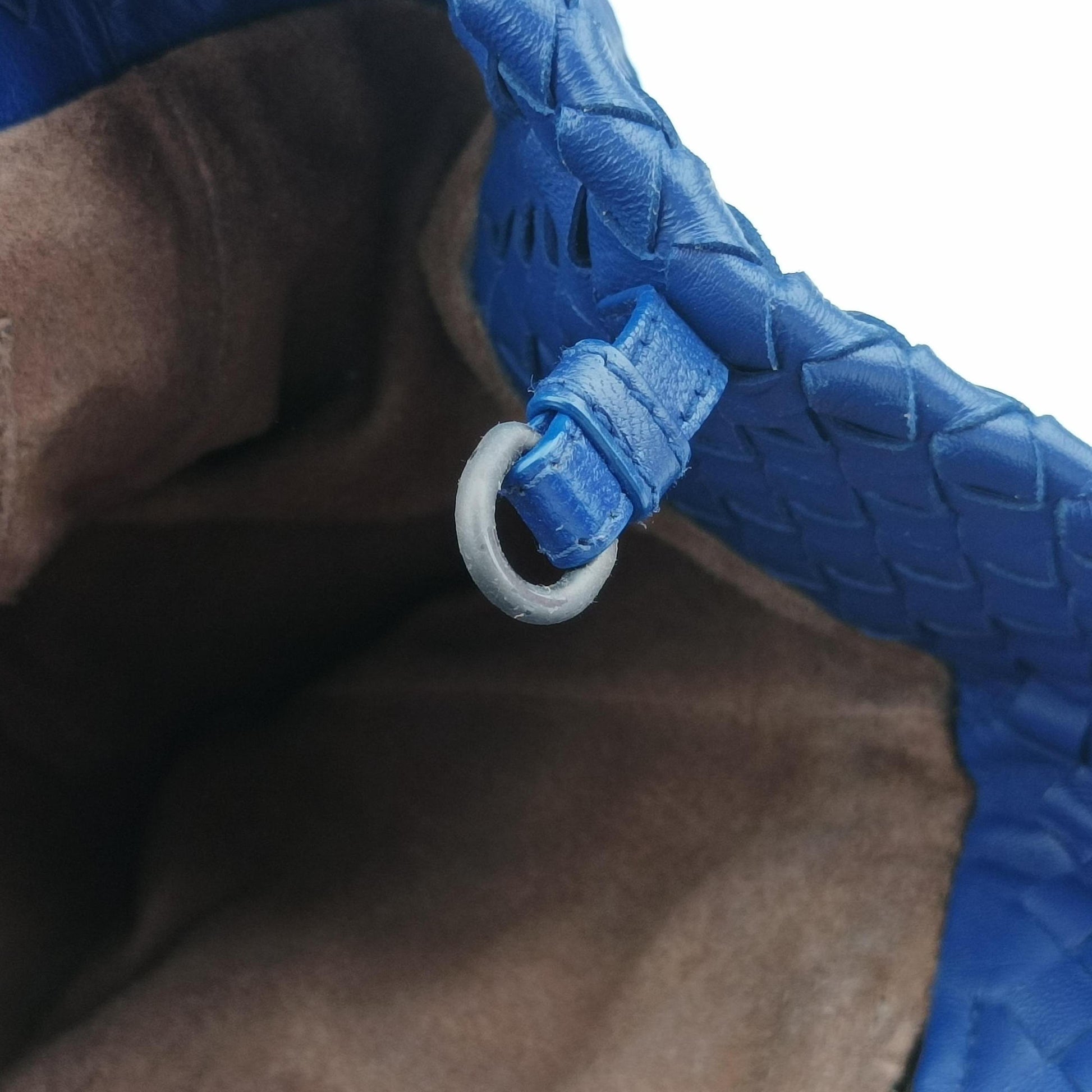 Cesta Intrecciato Blue lambskin B07174617Uセスタ イントレチャート ブルー ラムスキン B07174617U