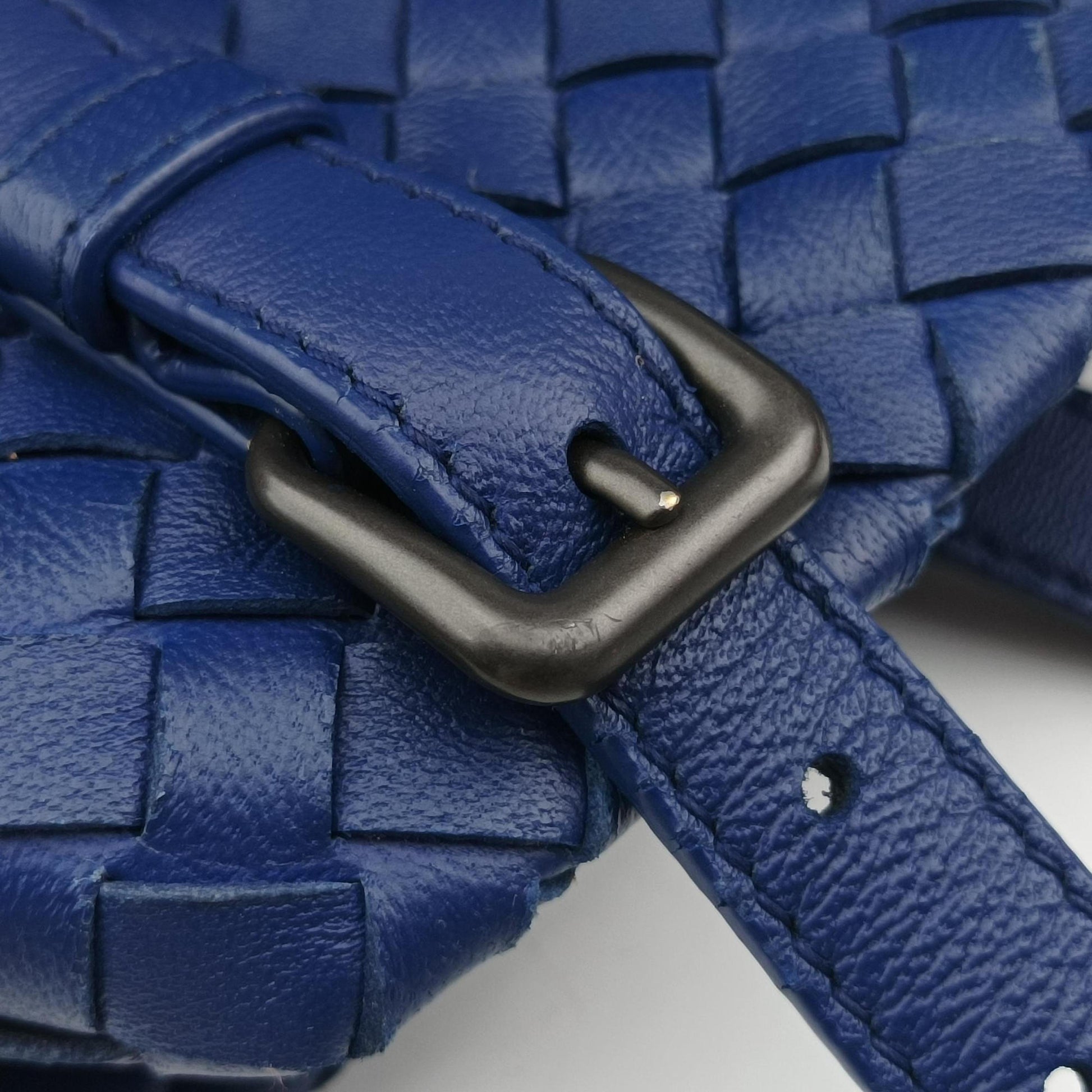 Cesta Intrecciato Blue lambskin B07174617Uセスタ イントレチャート ブルー ラムスキン B07174617U