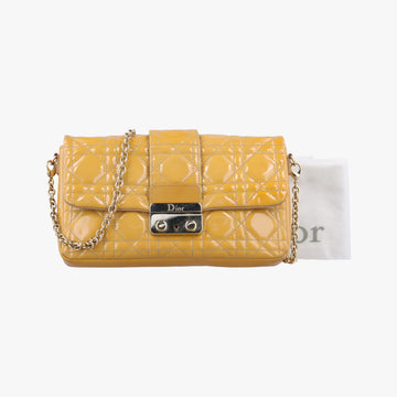 Miss Dior Cannage New Rock Yellow Patent 02-LUA-0131ミス ディオール カナージュ ニューロック イエロー パテント 02-LUA-0131