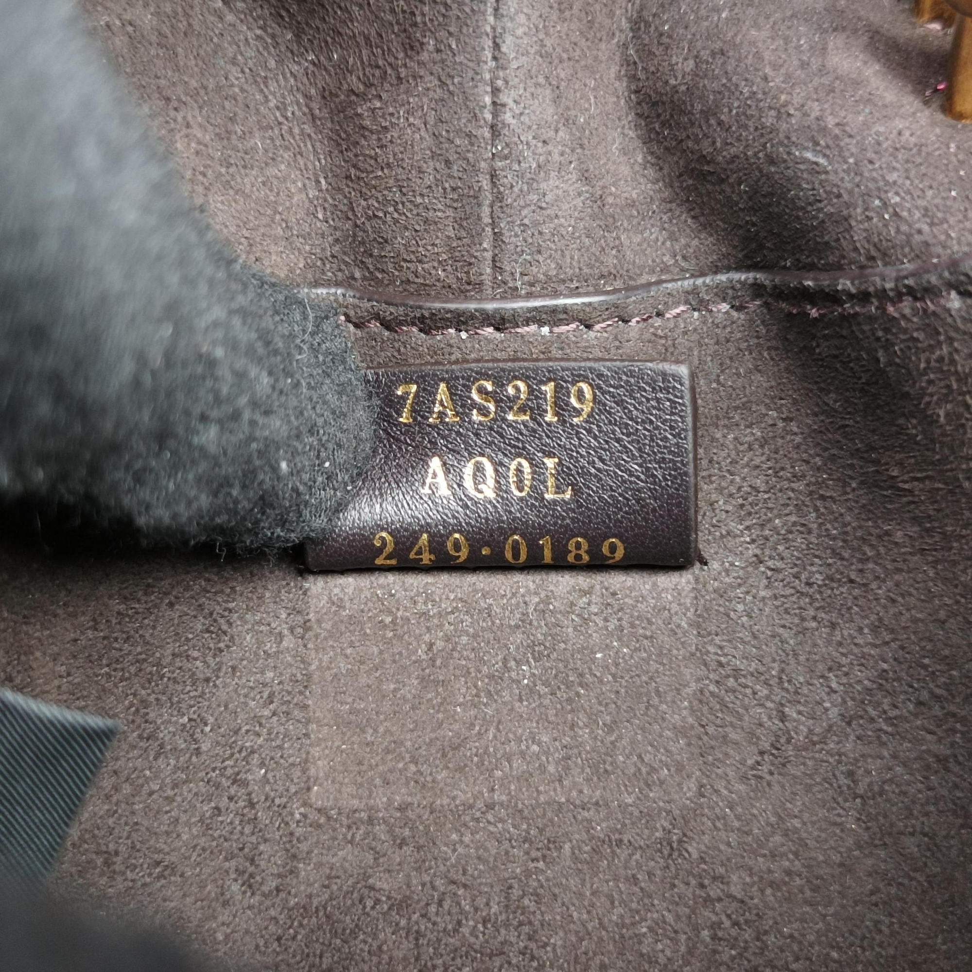 C'mon Small Rose Leather 7AS219 7AS219 AQ0Lカモン スモール ローズ レッド レザー 7AS219 7AS219 AQ0L