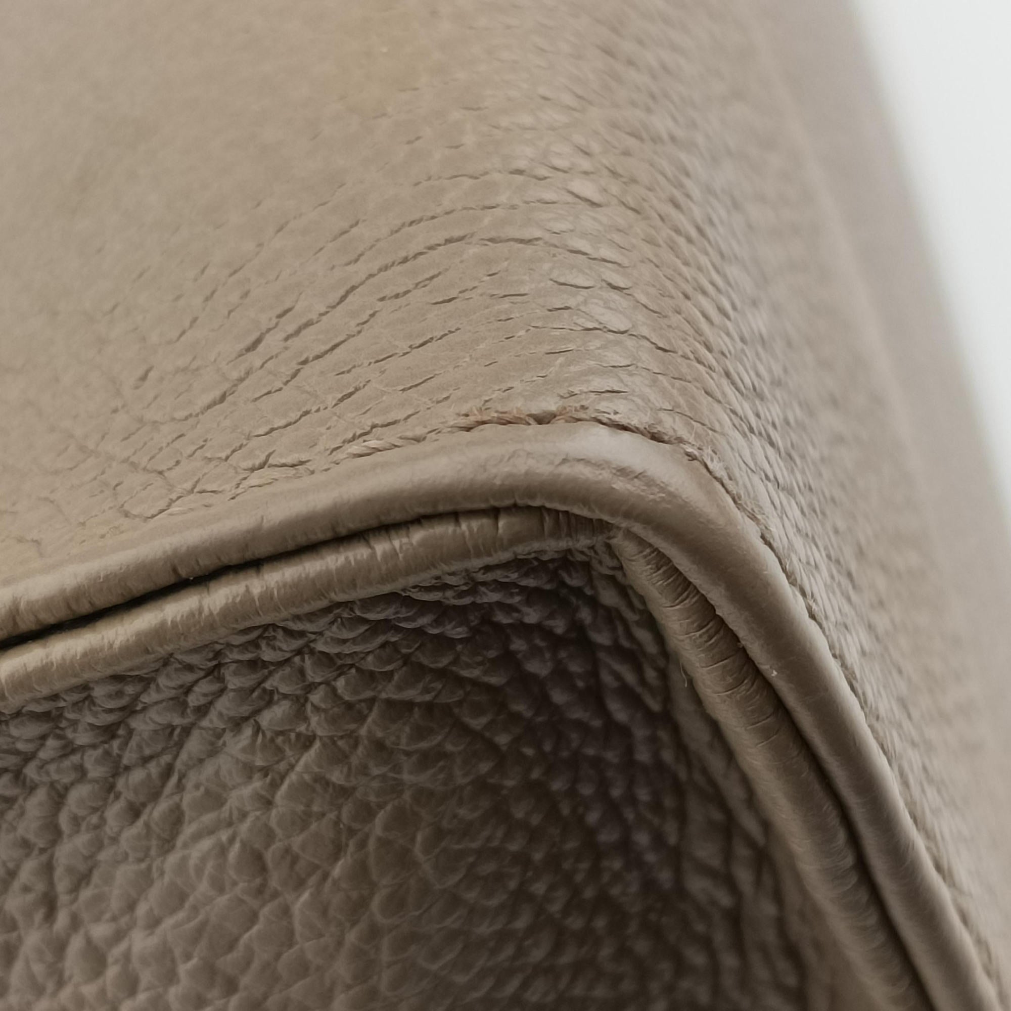 OntheGo MM Beige Monogram Empreinte M45607 IC ChipオンザゴーMM ベージュ系 モノグラム アンプラント M45607 ICチップ