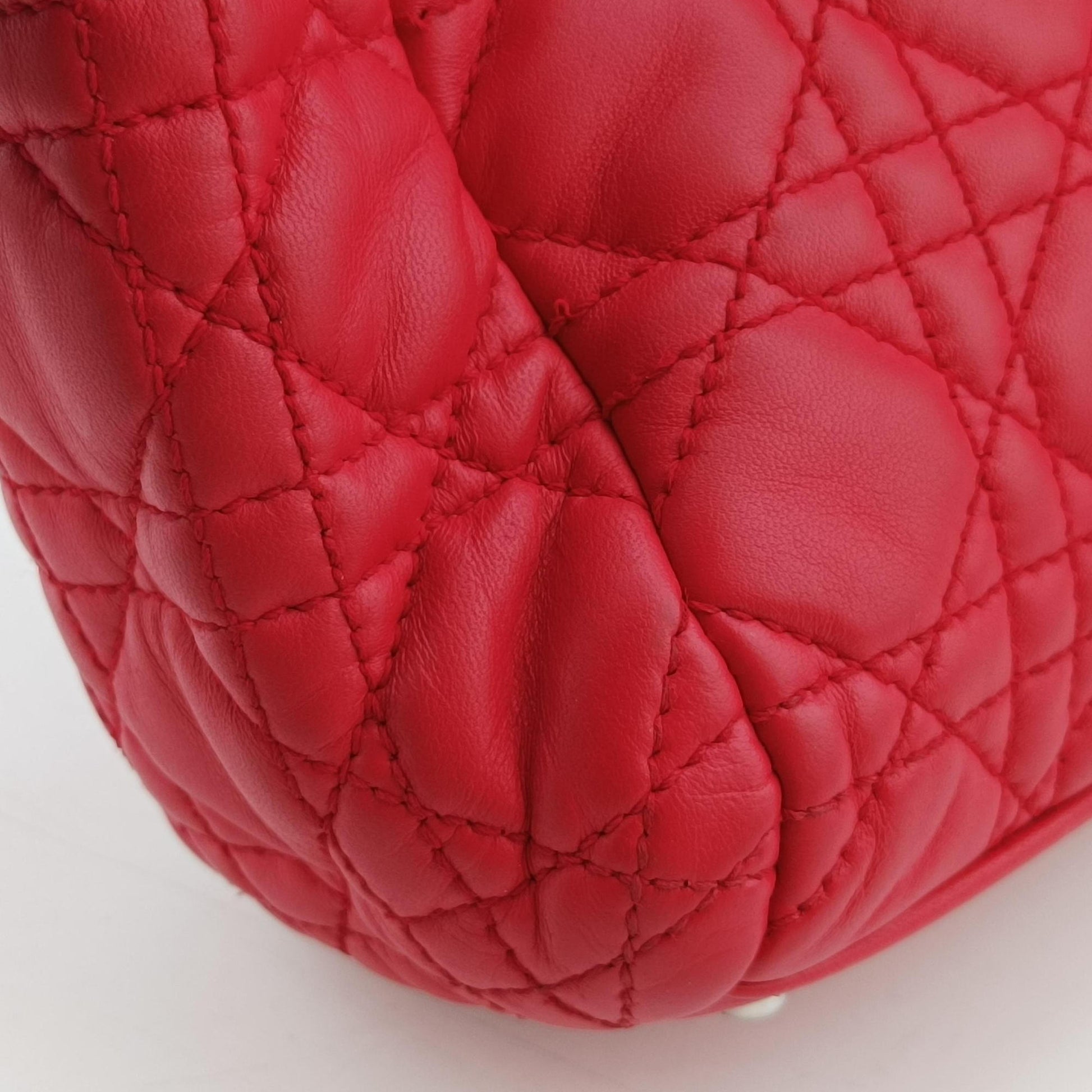 Cannage Dior Soft Shopping Red lambskin 01-RU-1101カナージュ ディオール ソフト ショッピング レッド ラムスキン 01-RU-1101