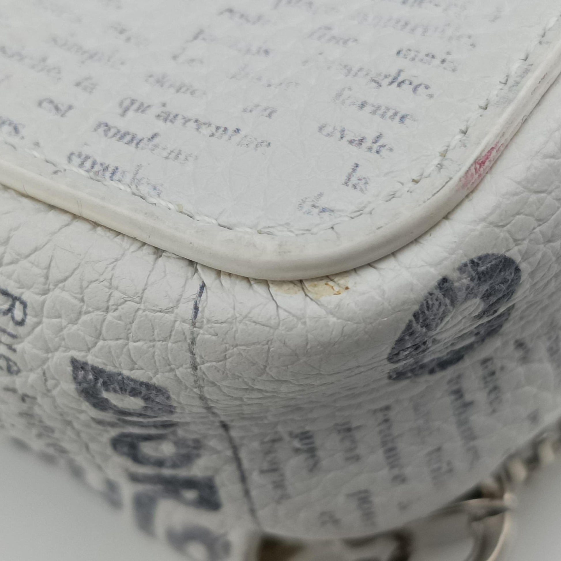 Daniel Arsham collaboration Newspaper Print White Leather 10-BO-1119ダニエルアーシャム コラボ ニュースペーパー ホワイト レザー 10-BO-1119