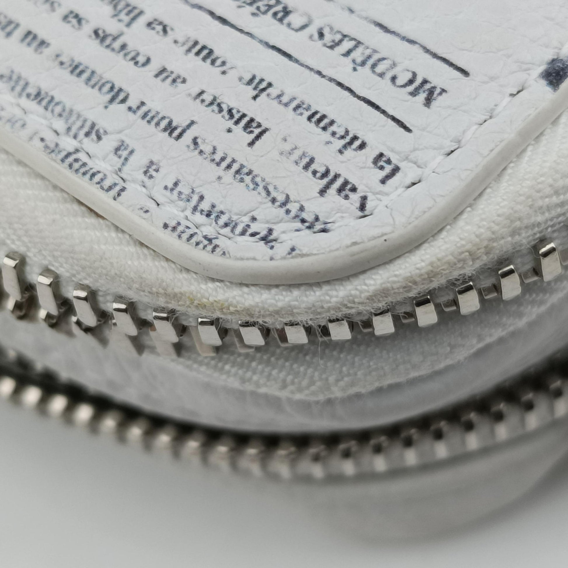 Daniel Arsham collaboration Newspaper Print White Leather 10-BO-1119ダニエルアーシャム コラボ ニュースペーパー ホワイト レザー 10-BO-1119