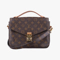 Pochette Metis MM Brown Monogram Canvas M44875 DU0166ポシェットメティスMM モノグラム/ブラウン モノグラムキャンバス M44875 DU0166
