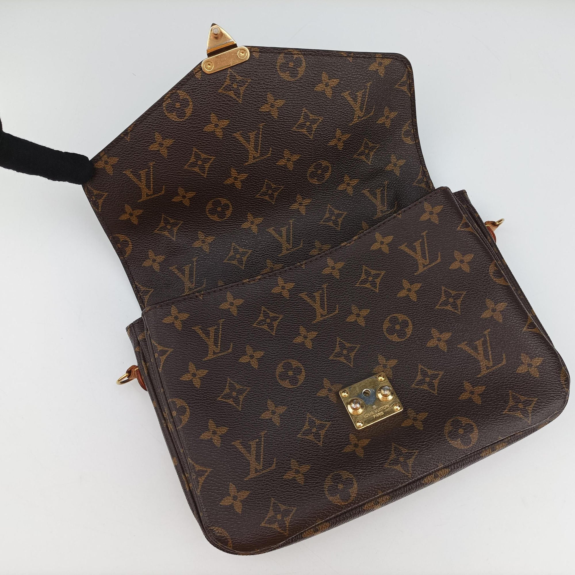 Pochette Metis MM Brown Monogram Canvas M44875 DU0166ポシェットメティスMM モノグラム/ブラウン モノグラムキャンバス M44875 DU0166