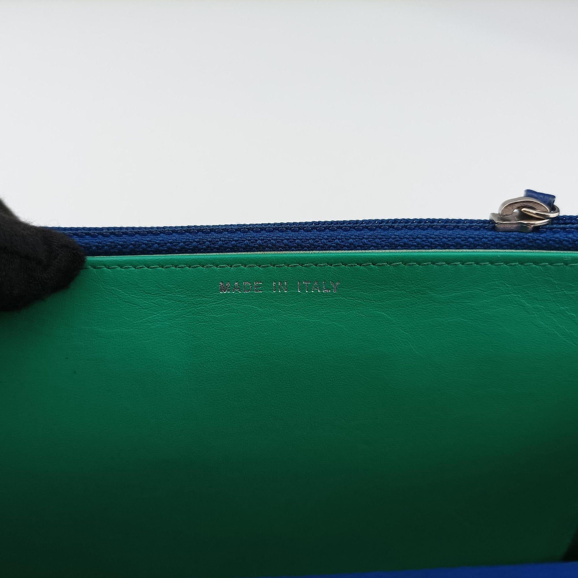 Caviar Wallet Chain Blue caviar skin A68872 17900635キャビア ウォレット チェーン ブルー キャビアスキン A68872 17900635