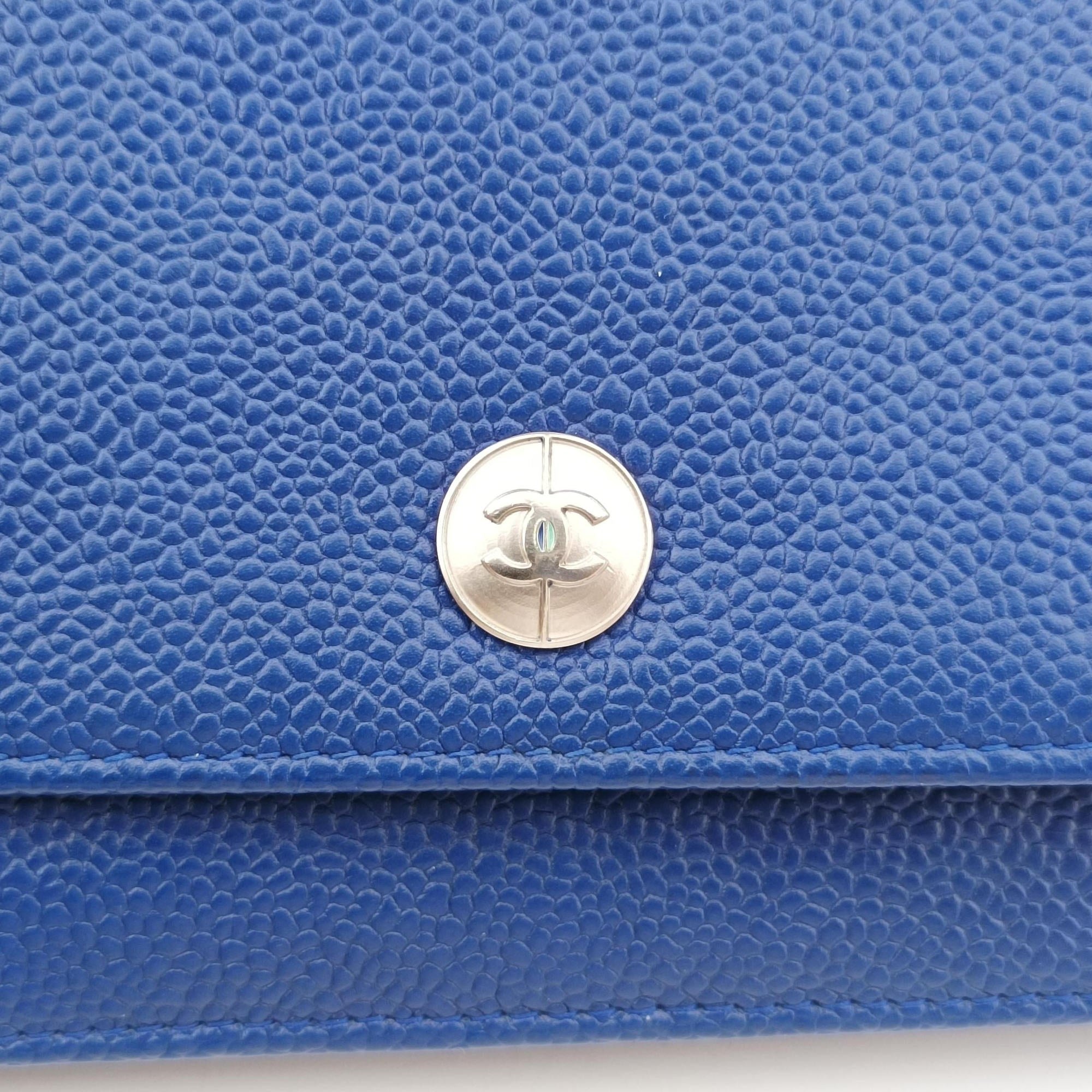 Caviar Wallet Chain Blue caviar skin A68872 17900635キャビア ウォレット チェーン ブルー キャビアスキン A68872 17900635