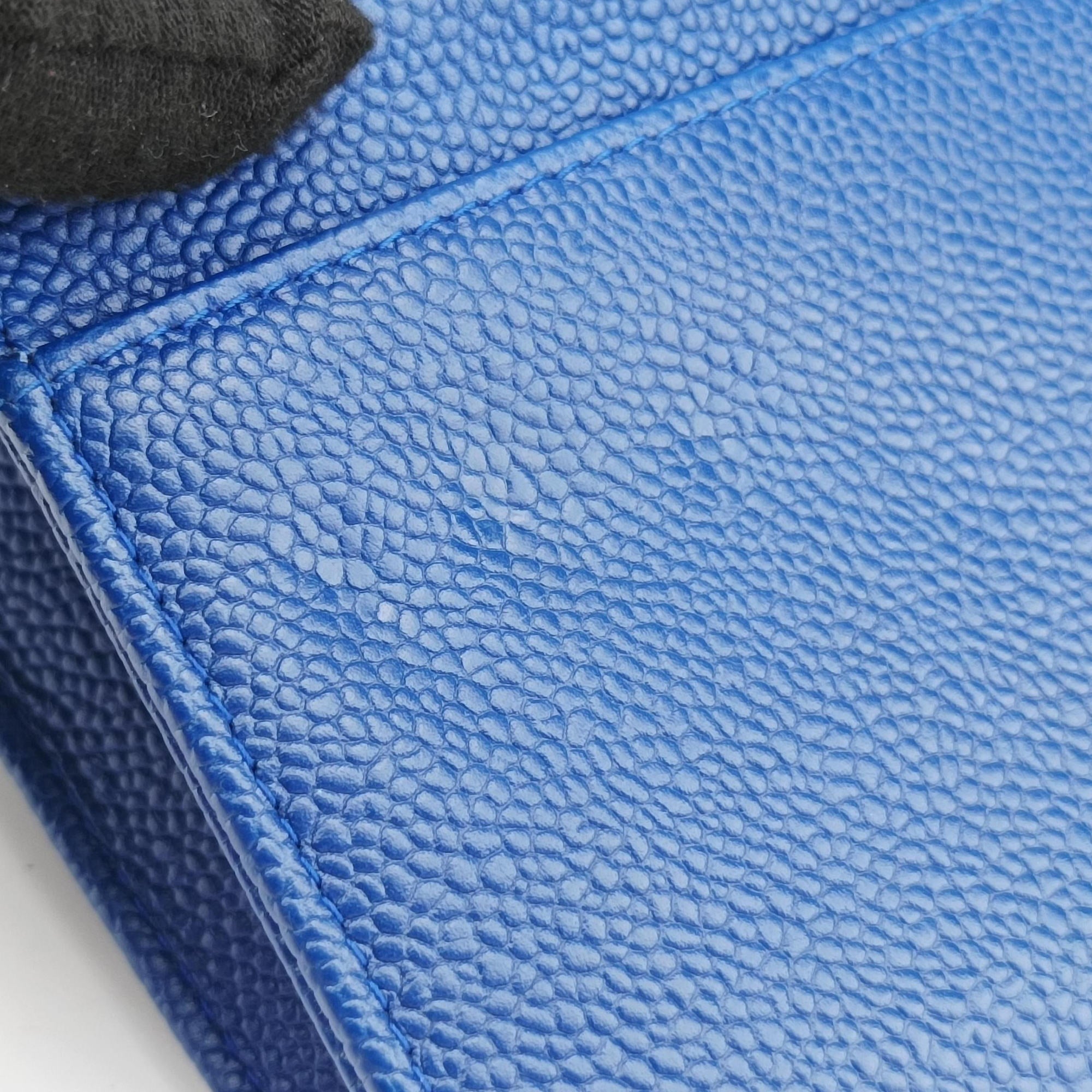 Caviar Wallet Chain Blue caviar skin A68872 17900635キャビア ウォレット チェーン ブルー キャビアスキン A68872 17900635