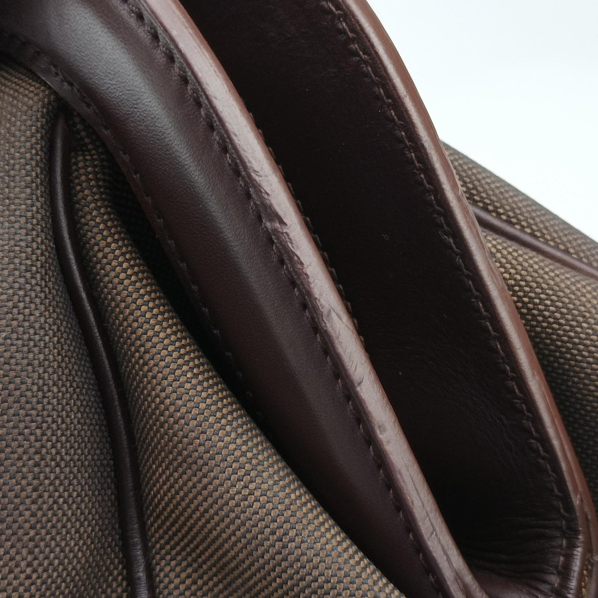 Vitello Daino Trimmed Canapa Logo Frame Brown Fabric × leather BR3508 25ヴィッテロ ダイノ トリム カナパ ロゴ フレーム ブラウン ファブリック×レザー BR3508 25