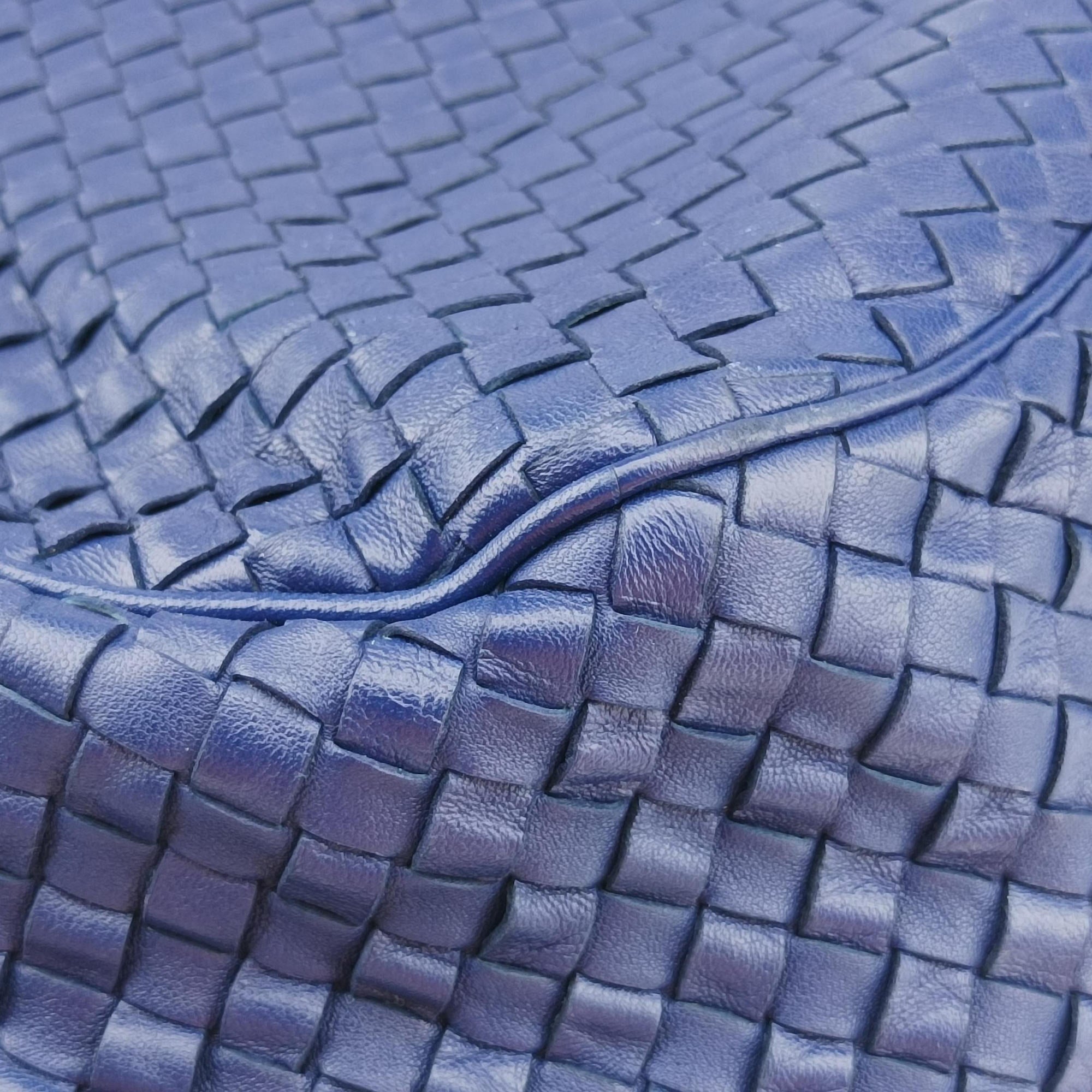 Intrecciato Navy lambskin 245343 V0016 4260 EPEV 2011 1340 Aイントレチャート ネイビー ラムスキン 245343 V0016 4260 EPEV 2011 1340 A
